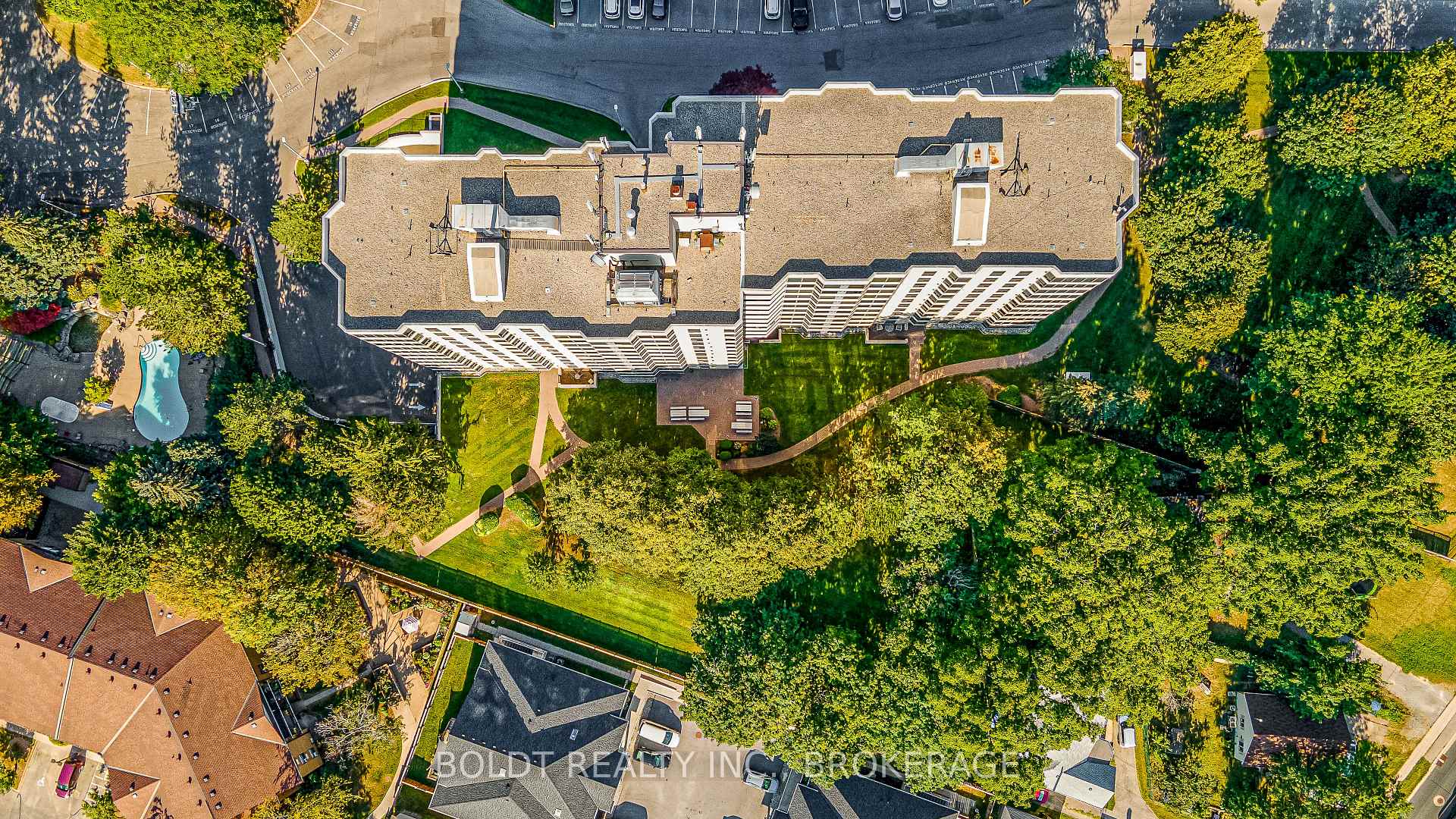 Photo 40 of Unit 809, 81 Scott Street, St. Catharines, Lakeport — HOMEH
