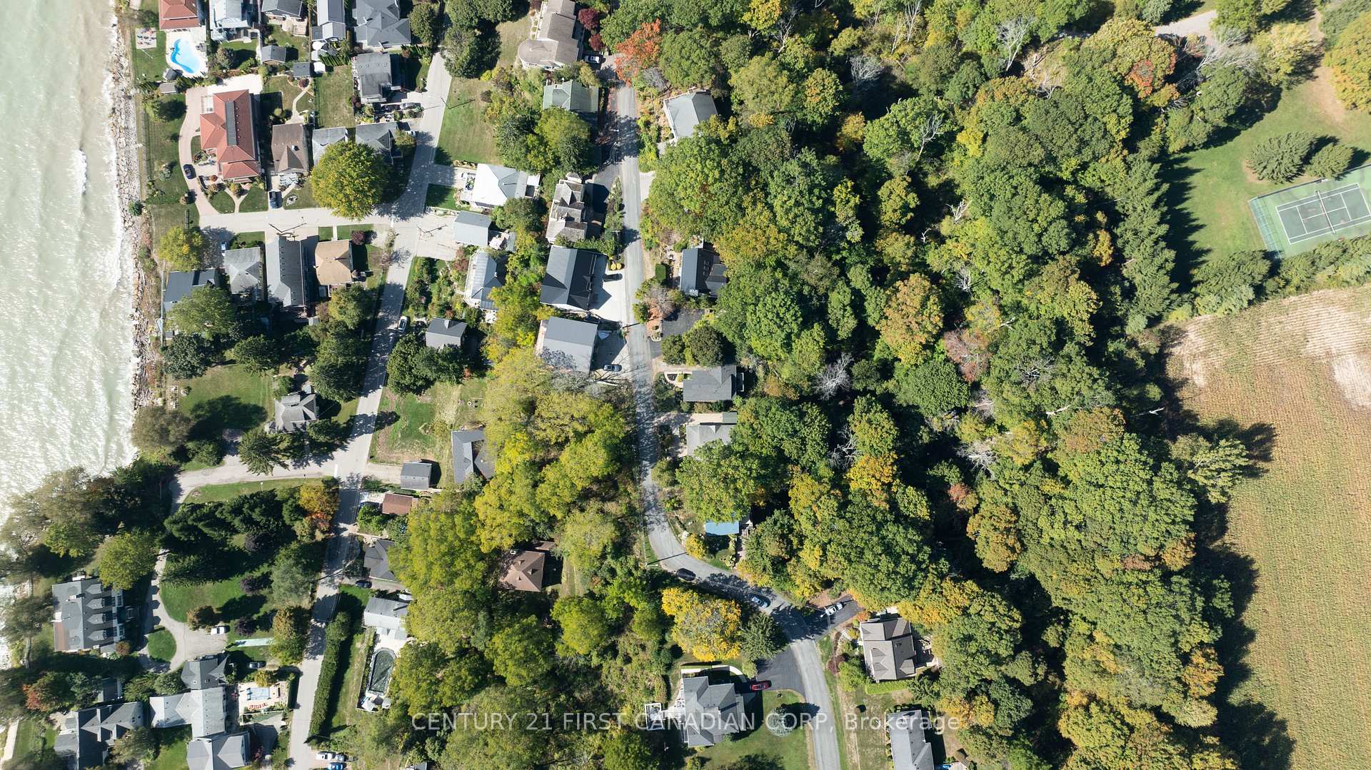 Photo 35 of 161 Brayside Street, Central Elgin, Rural Central Elgin — HOMEH
