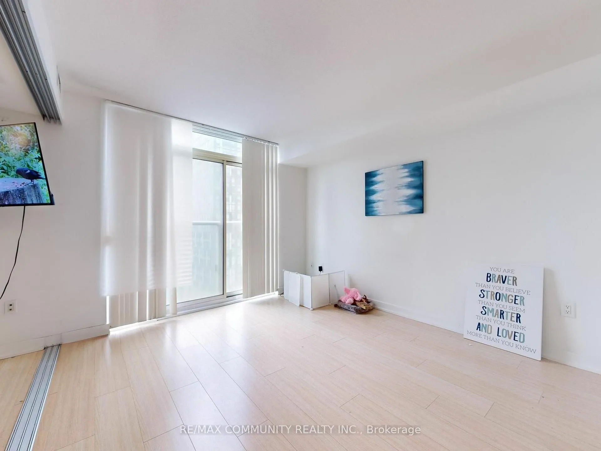 Photo 11 of Unit 2210, 85 Queens Wharf Road, Toronto, Waterfront Communities — HOMEH