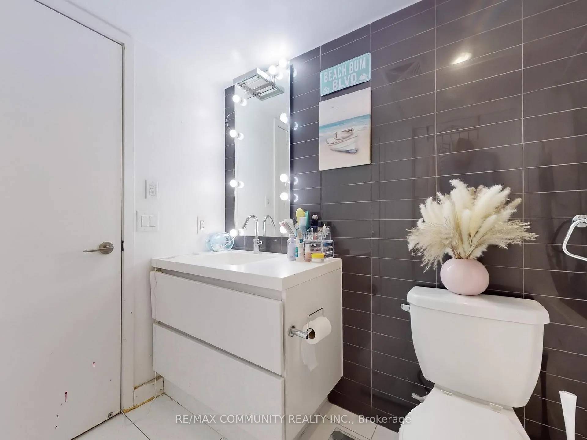 Photo 24 of Unit 2210, 85 Queens Wharf Road, Toronto, Waterfront Communities — HOMEH