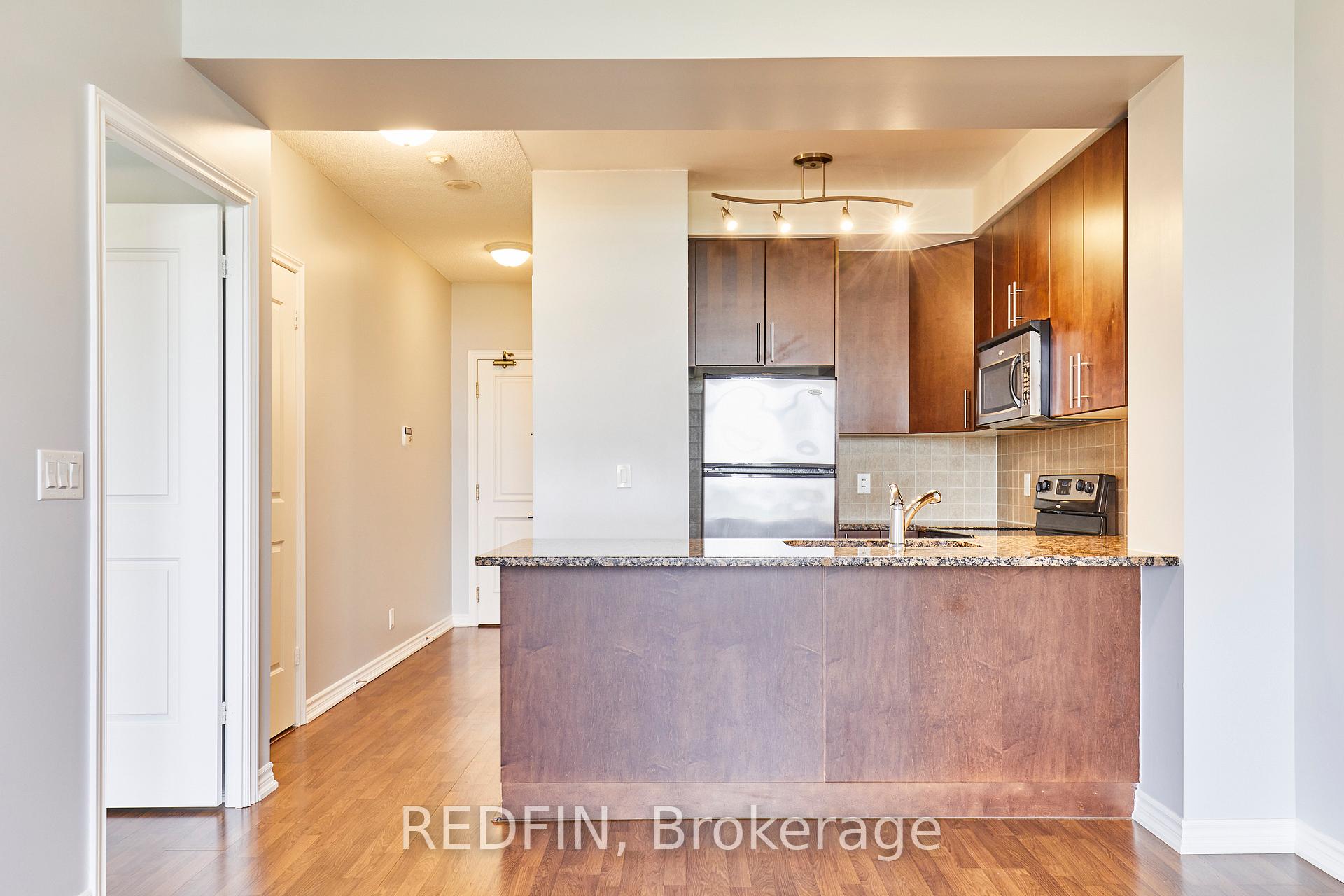 Photo 2 of Unit 1016, 9235 Jane Street, Vaughan, Maple — HOMEH