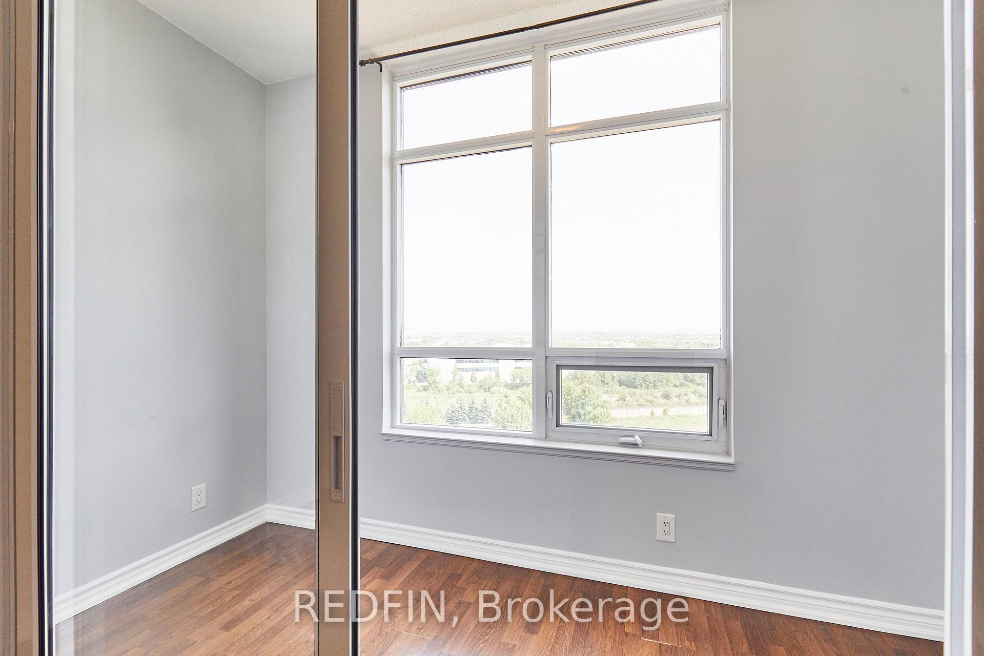 Photo 9 of Unit 1016, 9235 Jane Street, Vaughan, Maple — HOMEH