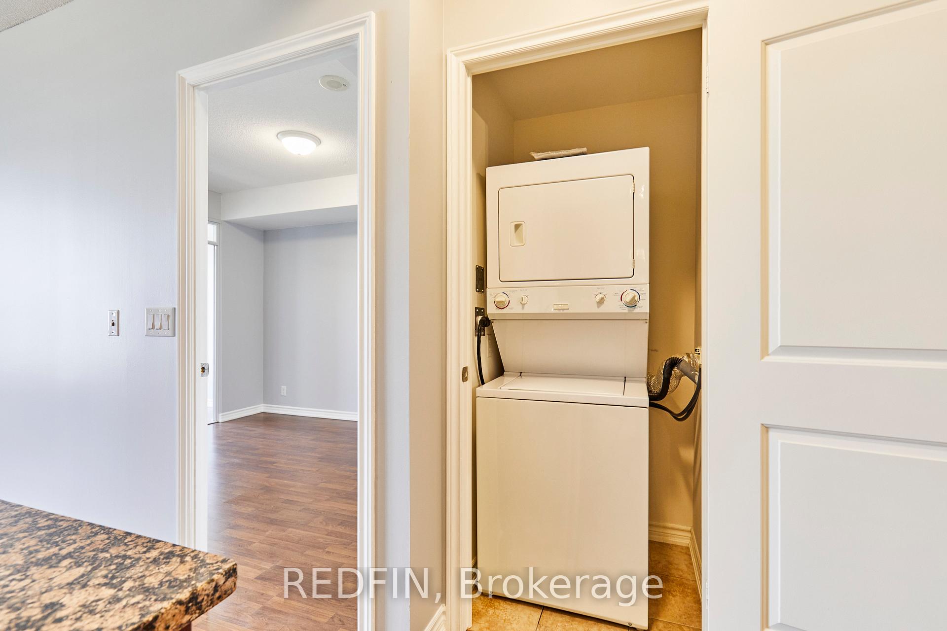 Photo 16 of Unit 1016, 9235 Jane Street, Vaughan, Maple — HOMEH