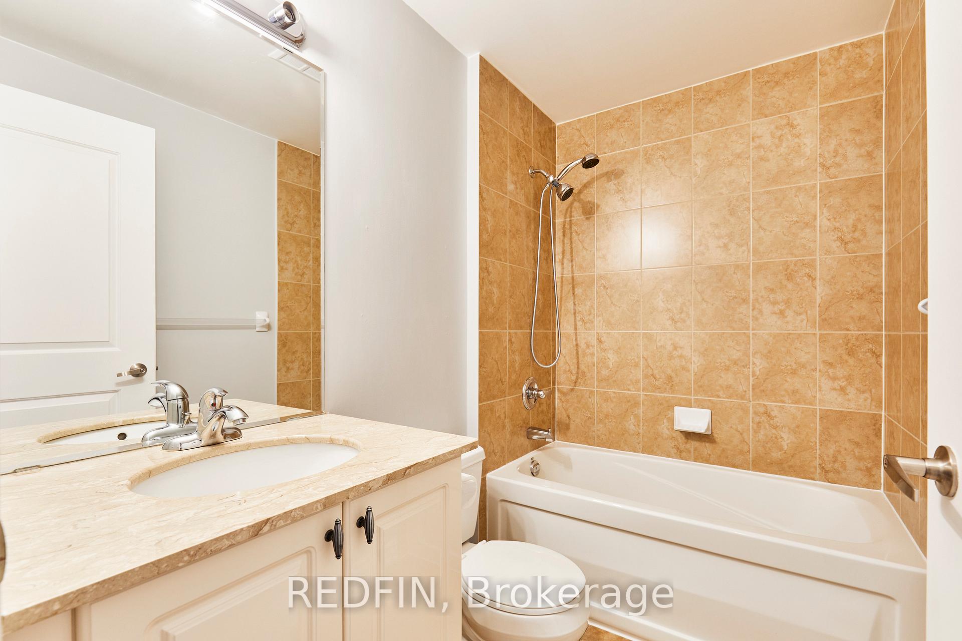 Photo 17 of Unit 1016, 9235 Jane Street, Vaughan, Maple — HOMEH