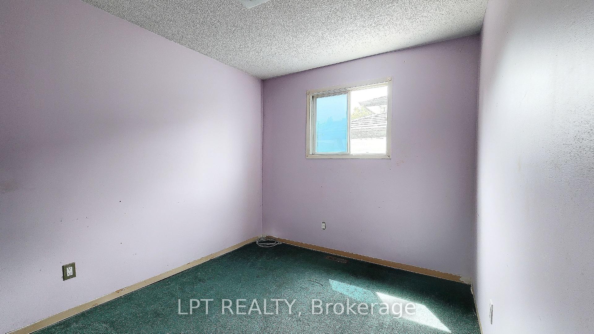 Photo 14 of 30 McConkey Place, Barrie, Allandale Heights — HOMEH