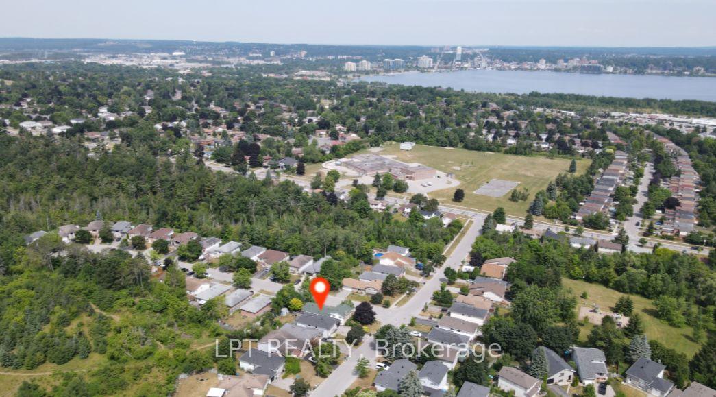 Photo 26 of 30 McConkey Place, Barrie, Allandale Heights — HOMEH