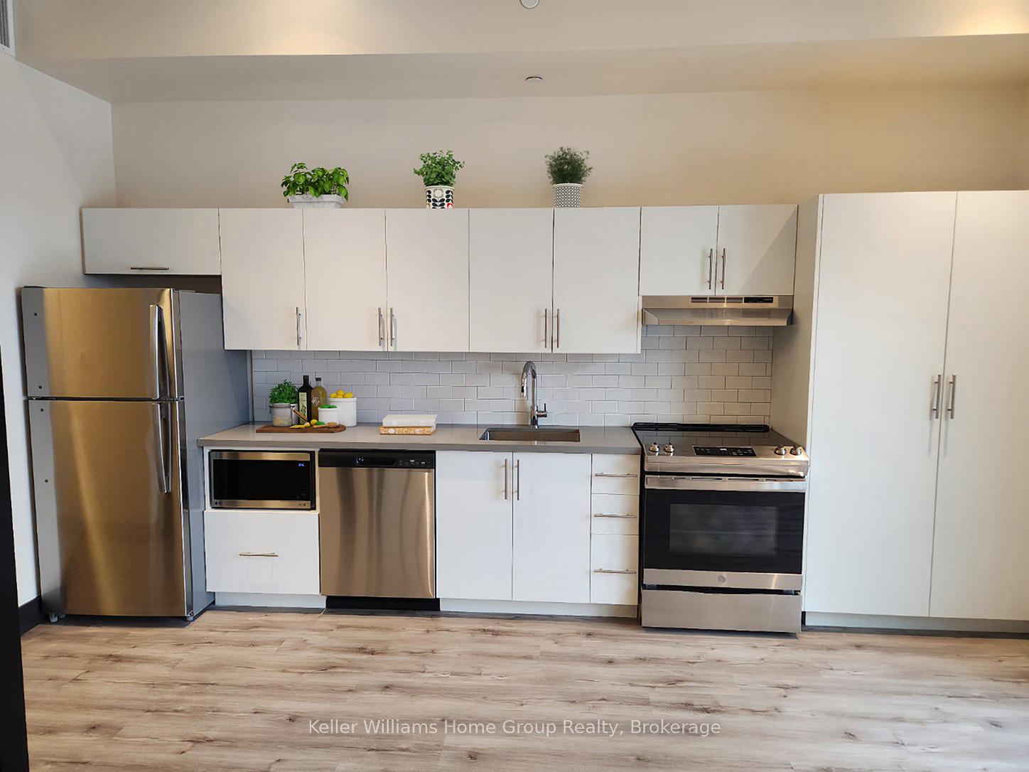 Photo 3 of Unit 606, 121 King Street E, Hamilton, Beasley — HOMEH