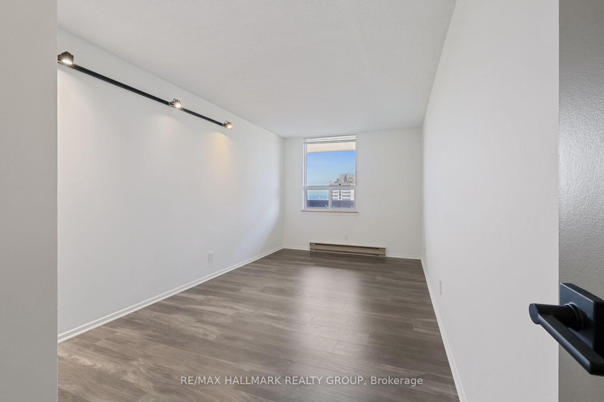 Photo 17 of Unit 1904, 900 Dynes Road, Ottawa, Carleton Square — HOMEH