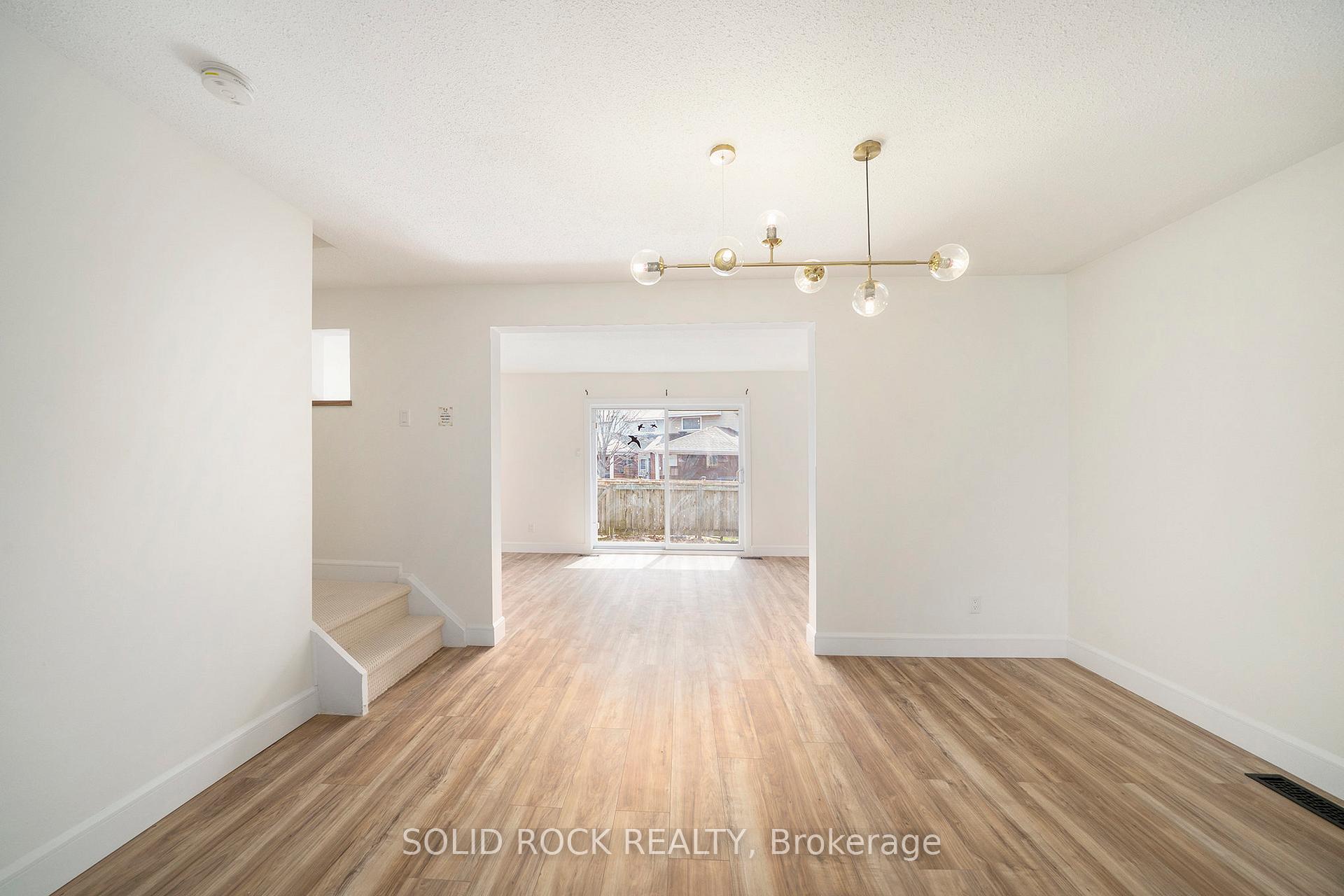 Photo 6 of Unit 1, 1641 Heatherington Road, Ottawa, Heron Gate/Industrial Park — HOMEH
