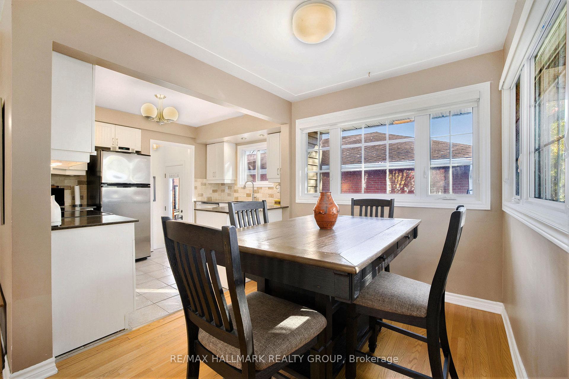Photo 6 of 715 Holt Crescent, Ottawa, Elmvale Acres — HOMEH