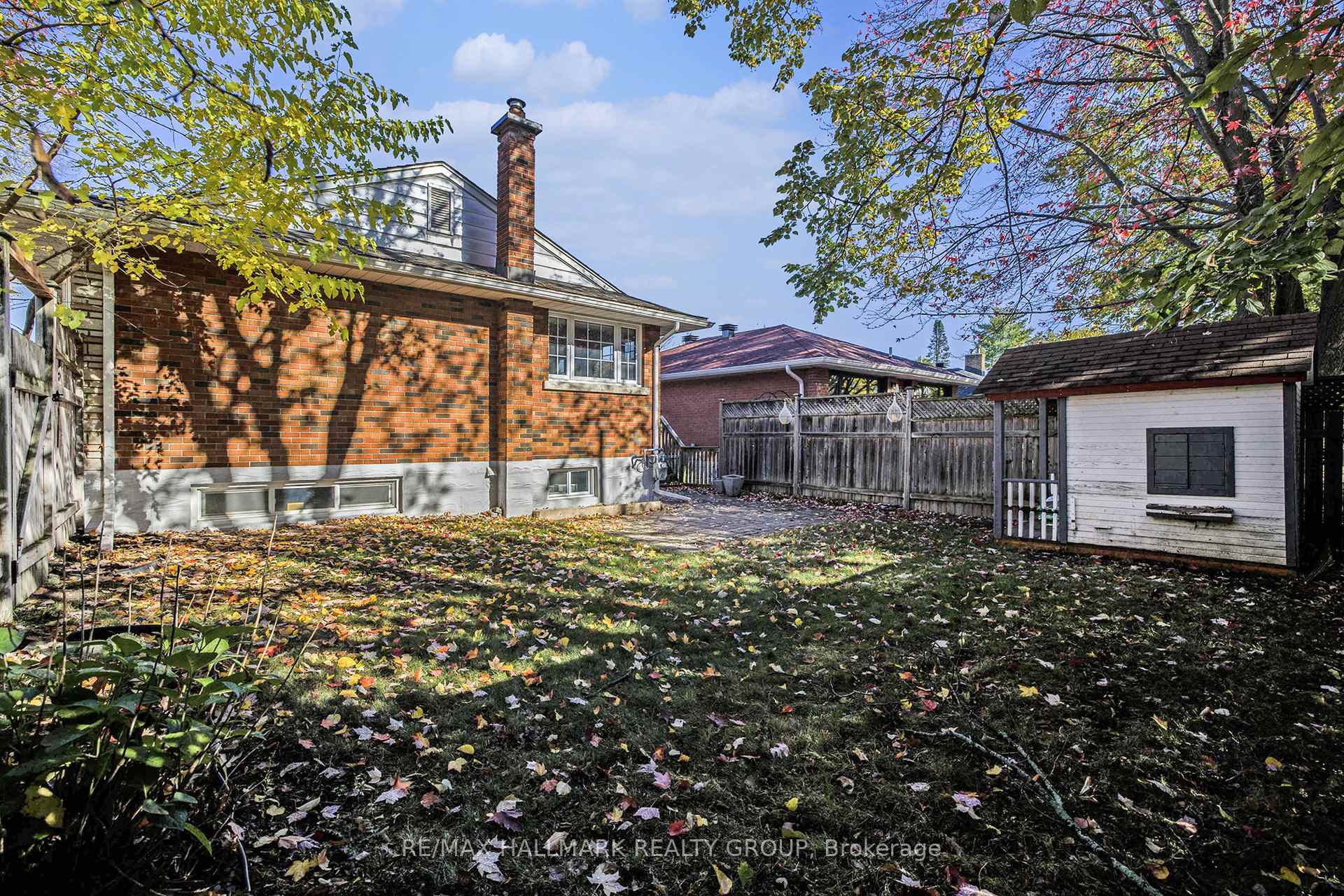 Photo 20 of 715 Holt Crescent, Ottawa, Elmvale Acres — HOMEH