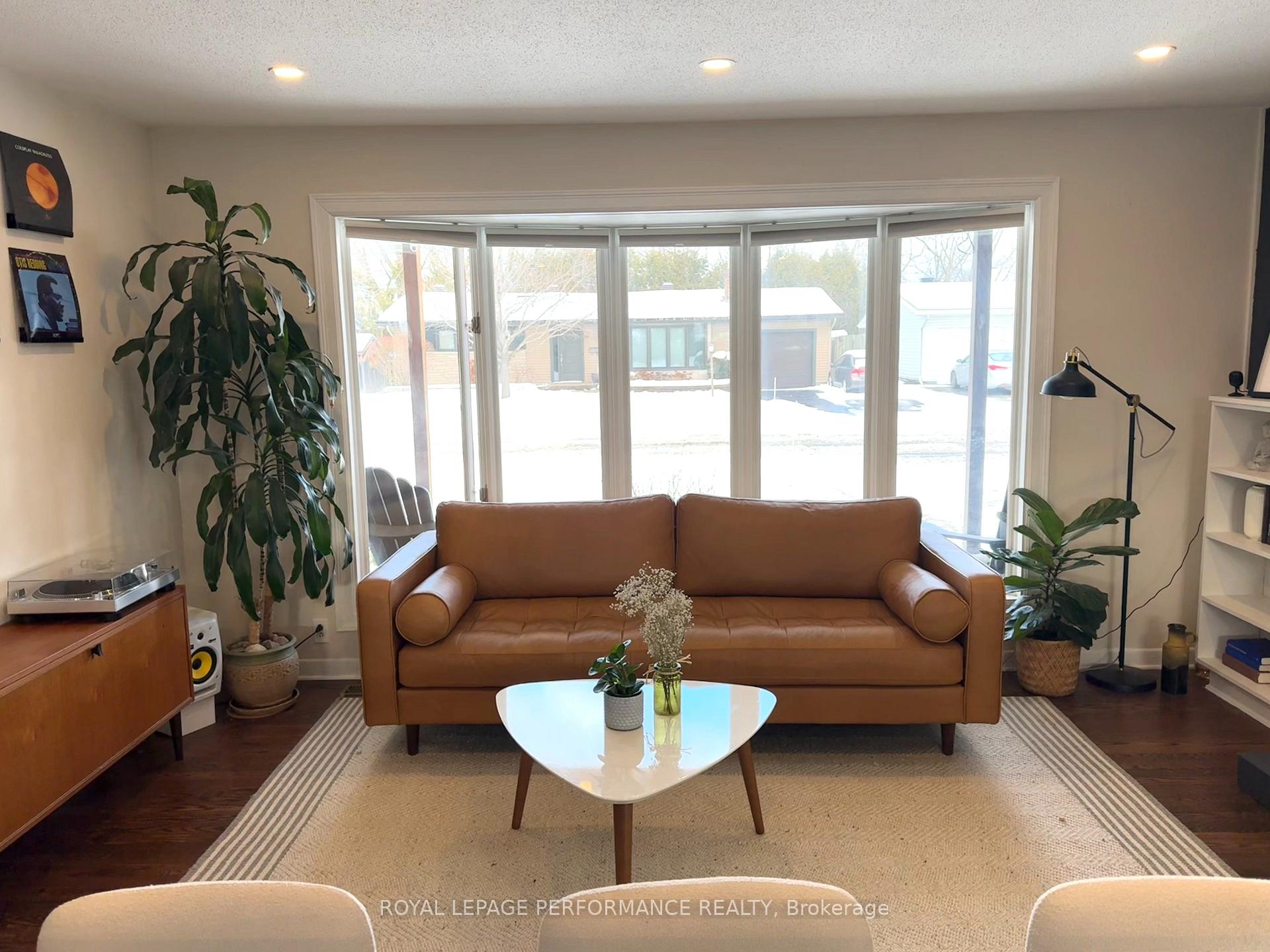 Photo 5 of 14 Stillwater Drive, Ottawa, Crystal Beach — HOMEH