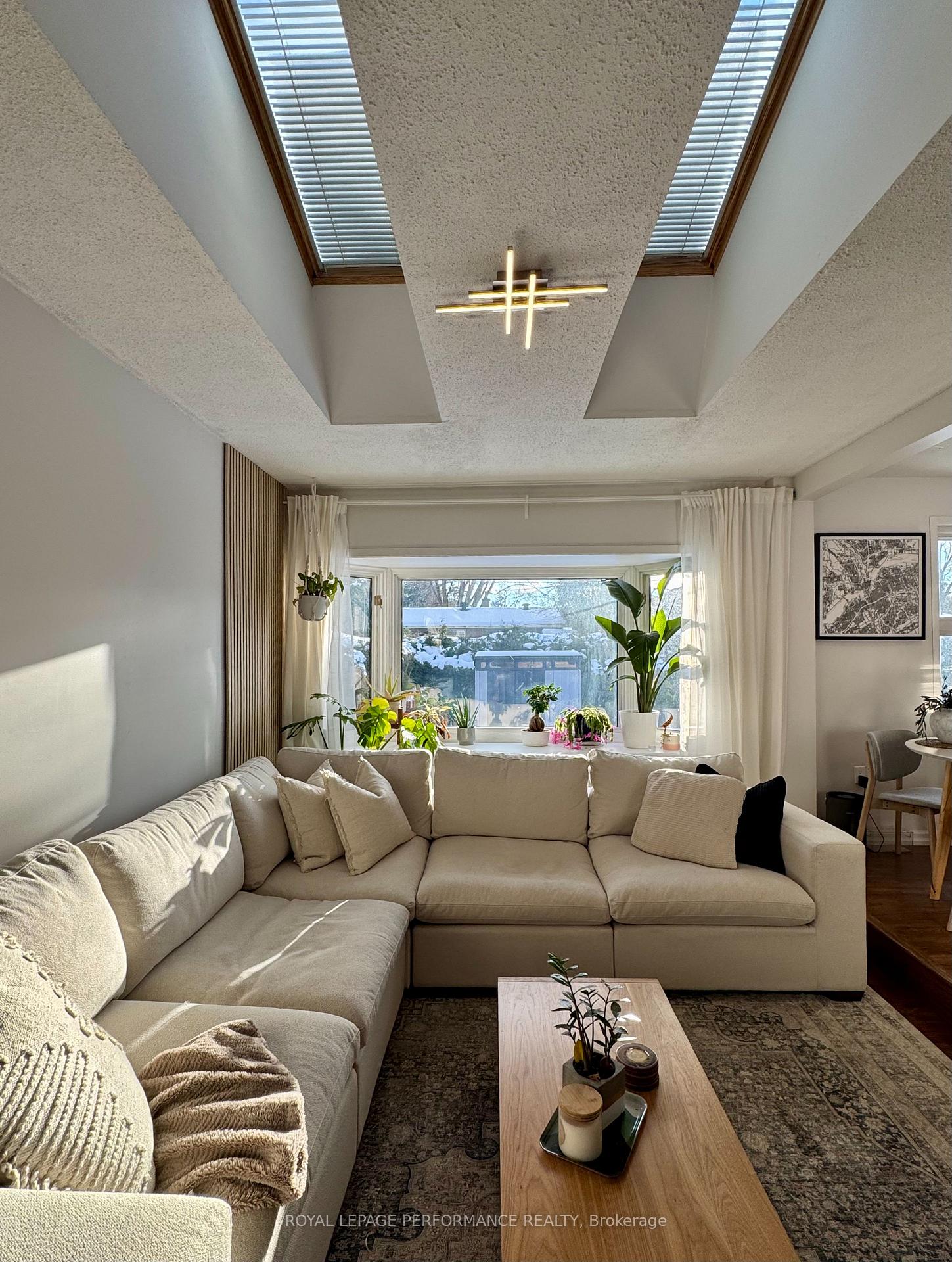 Photo 7 of 14 Stillwater Drive, Ottawa, Crystal Beach — HOMEH