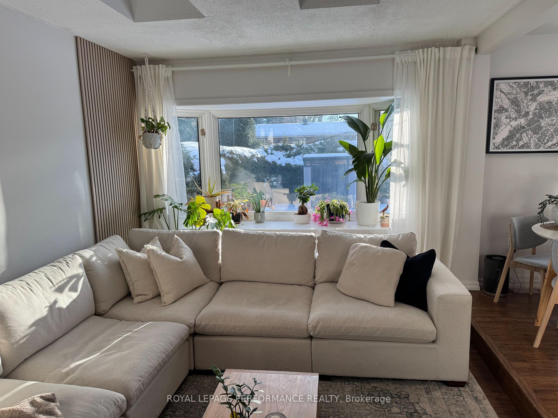Photo 10 of 14 Stillwater Drive, Ottawa, Crystal Beach — HOMEH