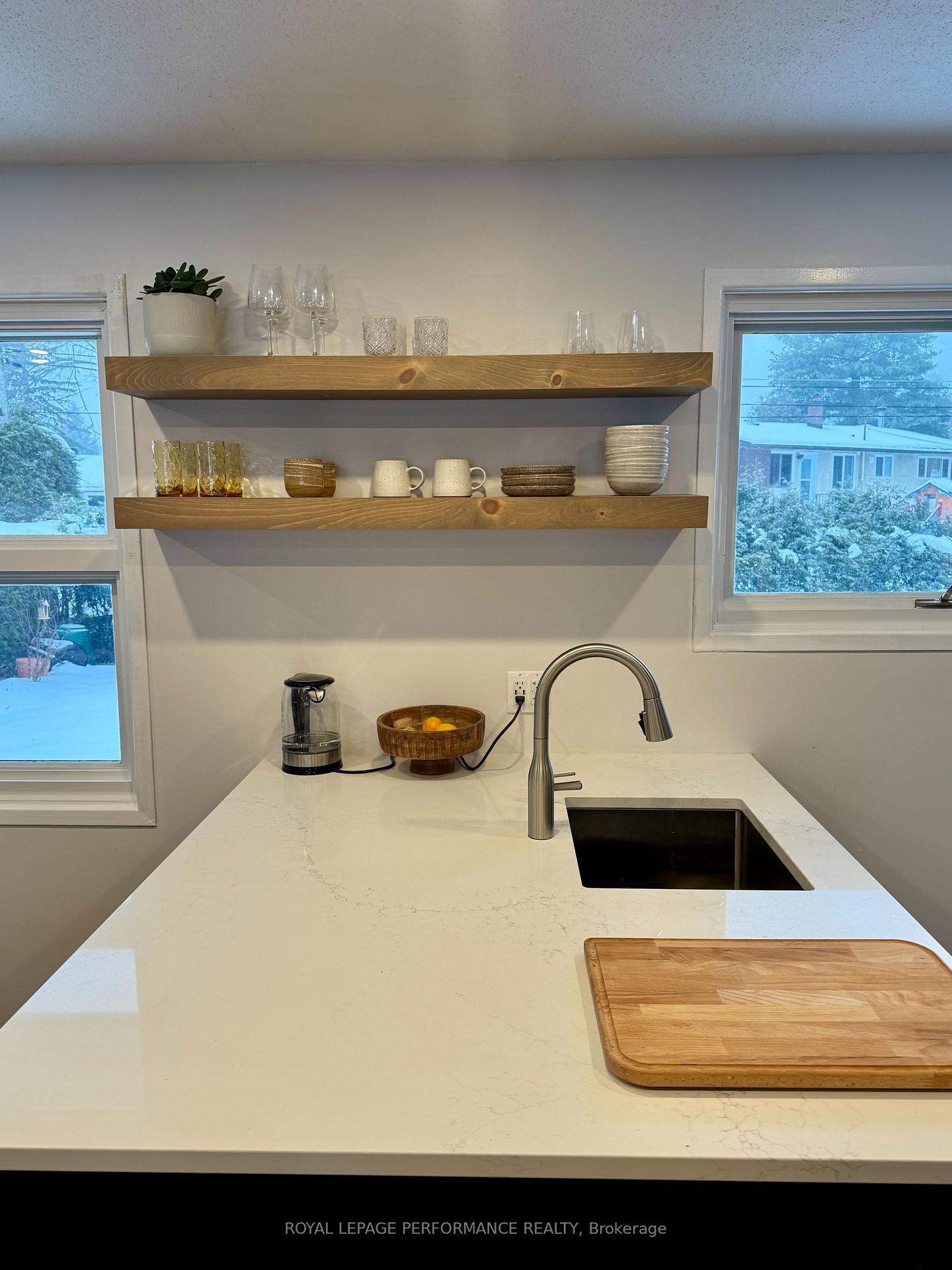 Photo 16 of 14 Stillwater Drive, Ottawa, Crystal Beach — HOMEH
