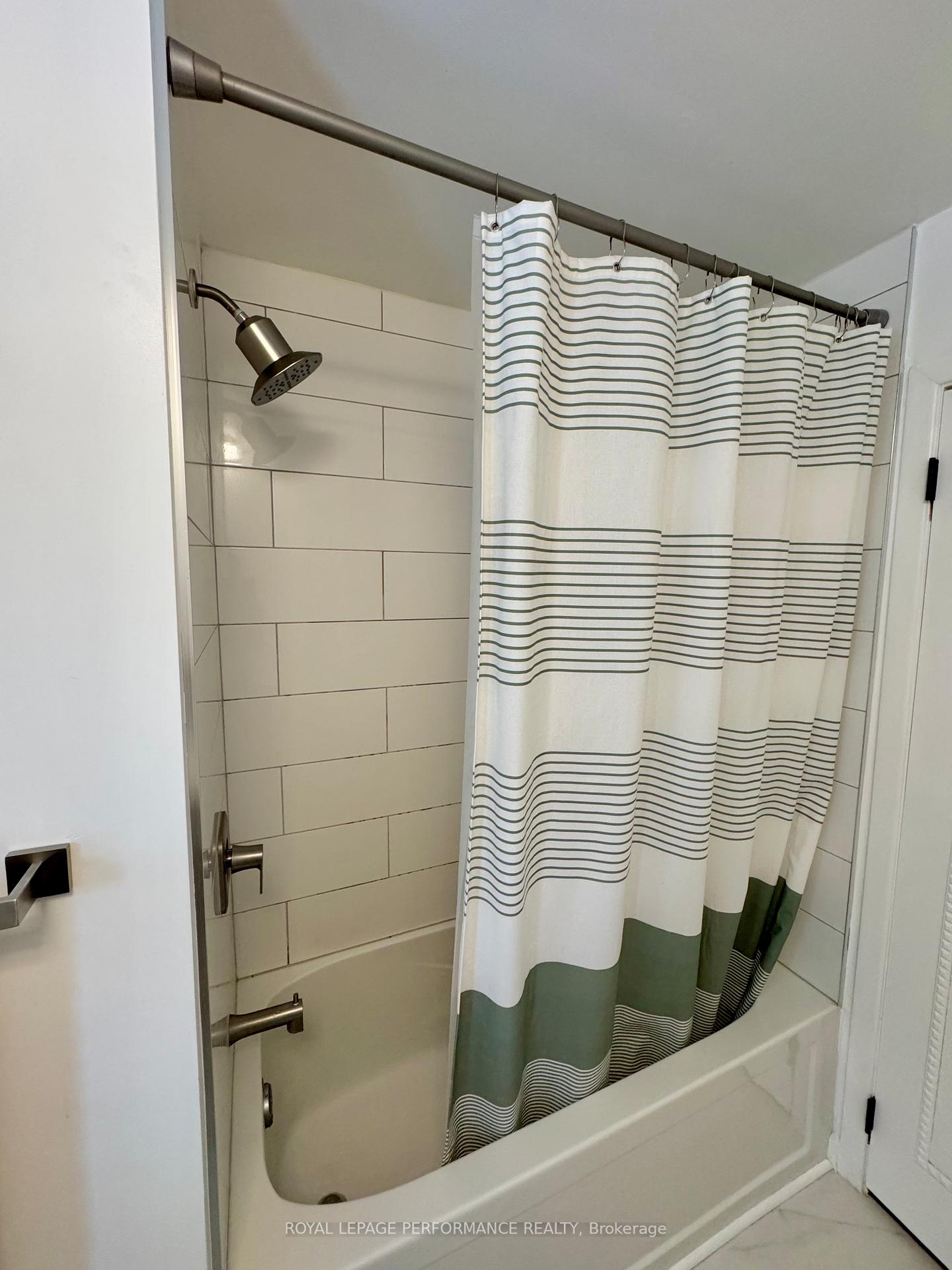 Photo 22 of 14 Stillwater Drive, Ottawa, Crystal Beach — HOMEH