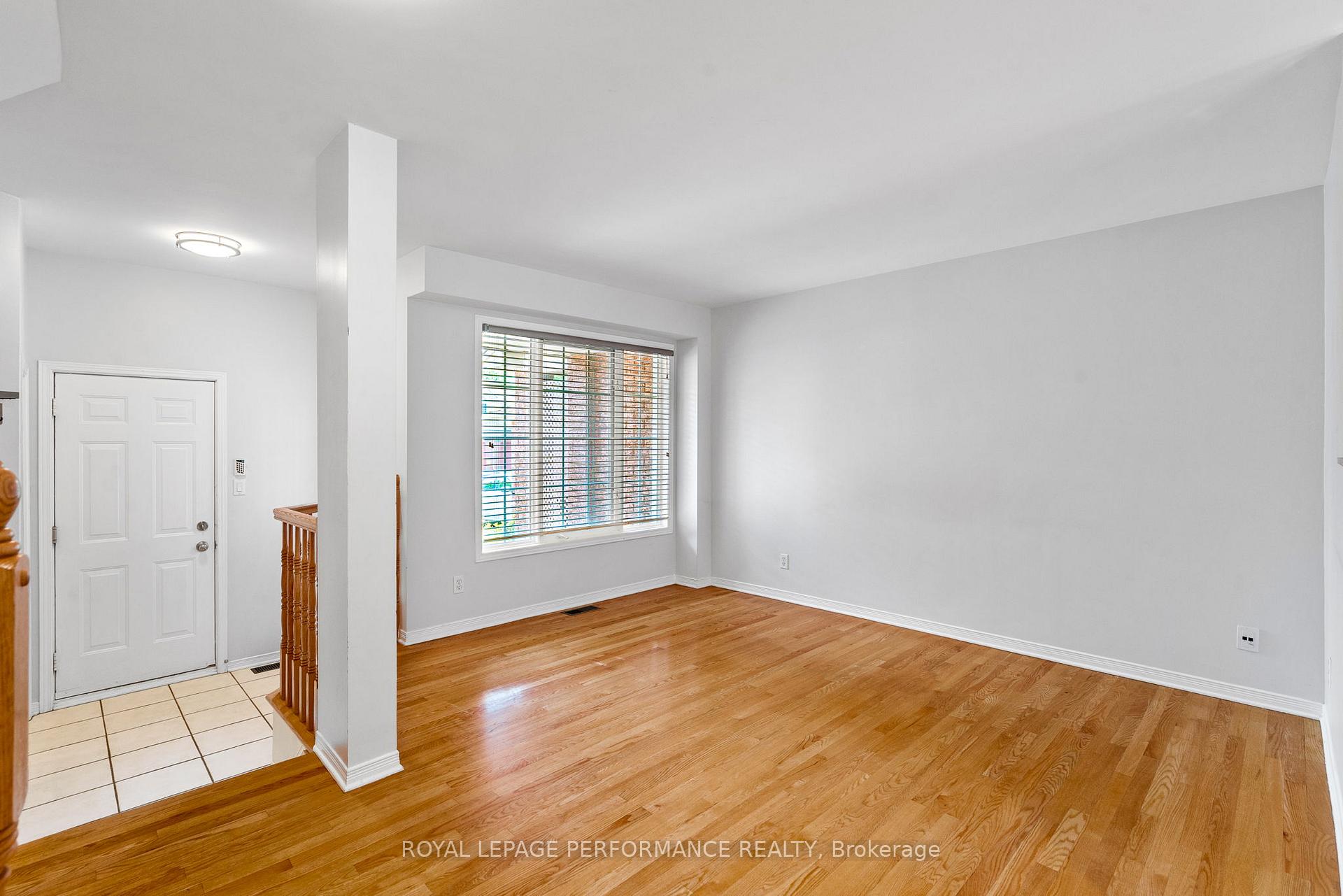 Photo 10 of 1308 Silvestri Crescent, Ottawa, Carson Grove — HOMEH