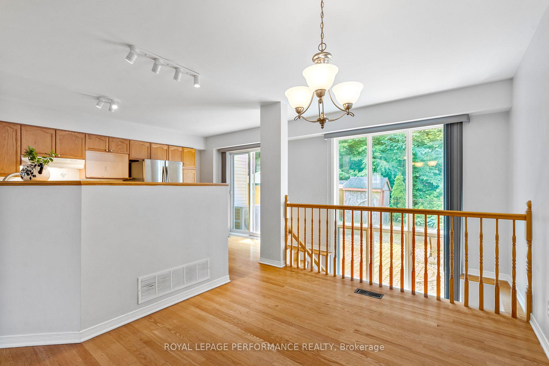 Photo 16 of 1308 Silvestri Crescent, Ottawa, Carson Grove — HOMEH