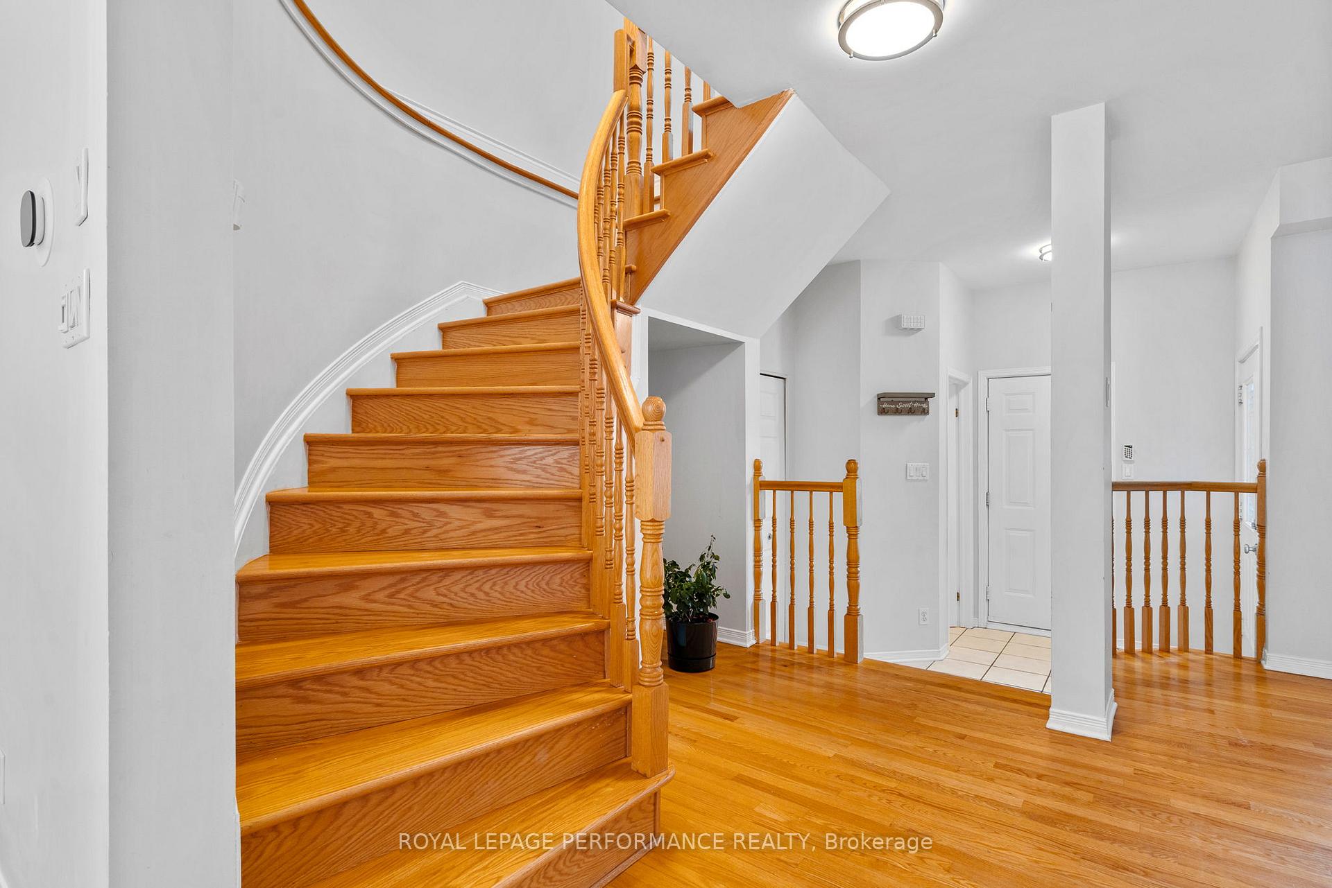 Photo 18 of 1308 Silvestri Crescent, Ottawa, Carson Grove — HOMEH