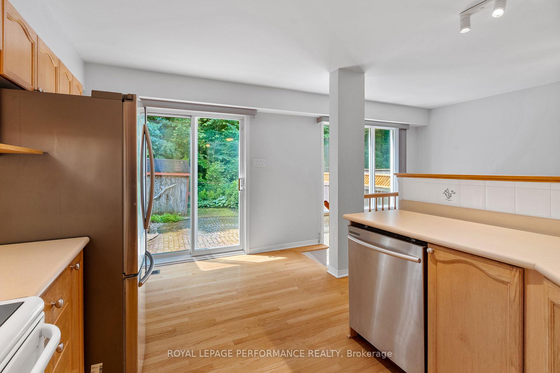 Photo 29 of 1308 Silvestri Crescent, Ottawa, Carson Grove — HOMEH