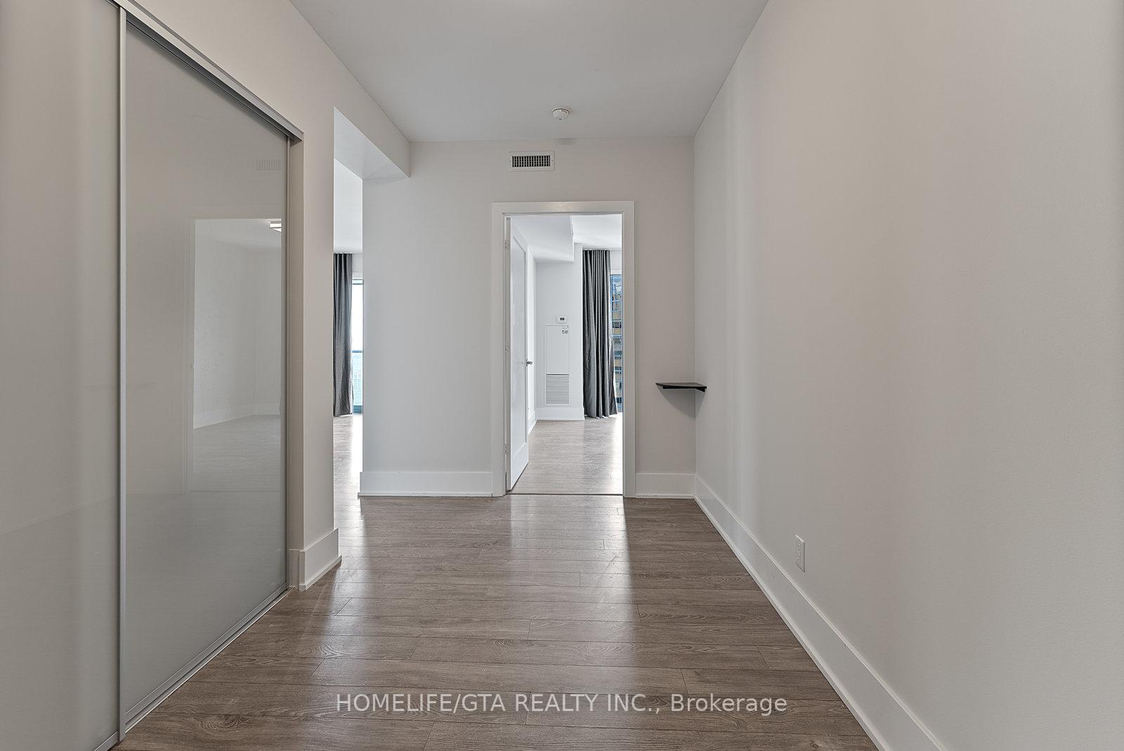 Photo 3 of Unit 1811, 300 Front Street, Toronto, Waterfront Communities — HOMEH