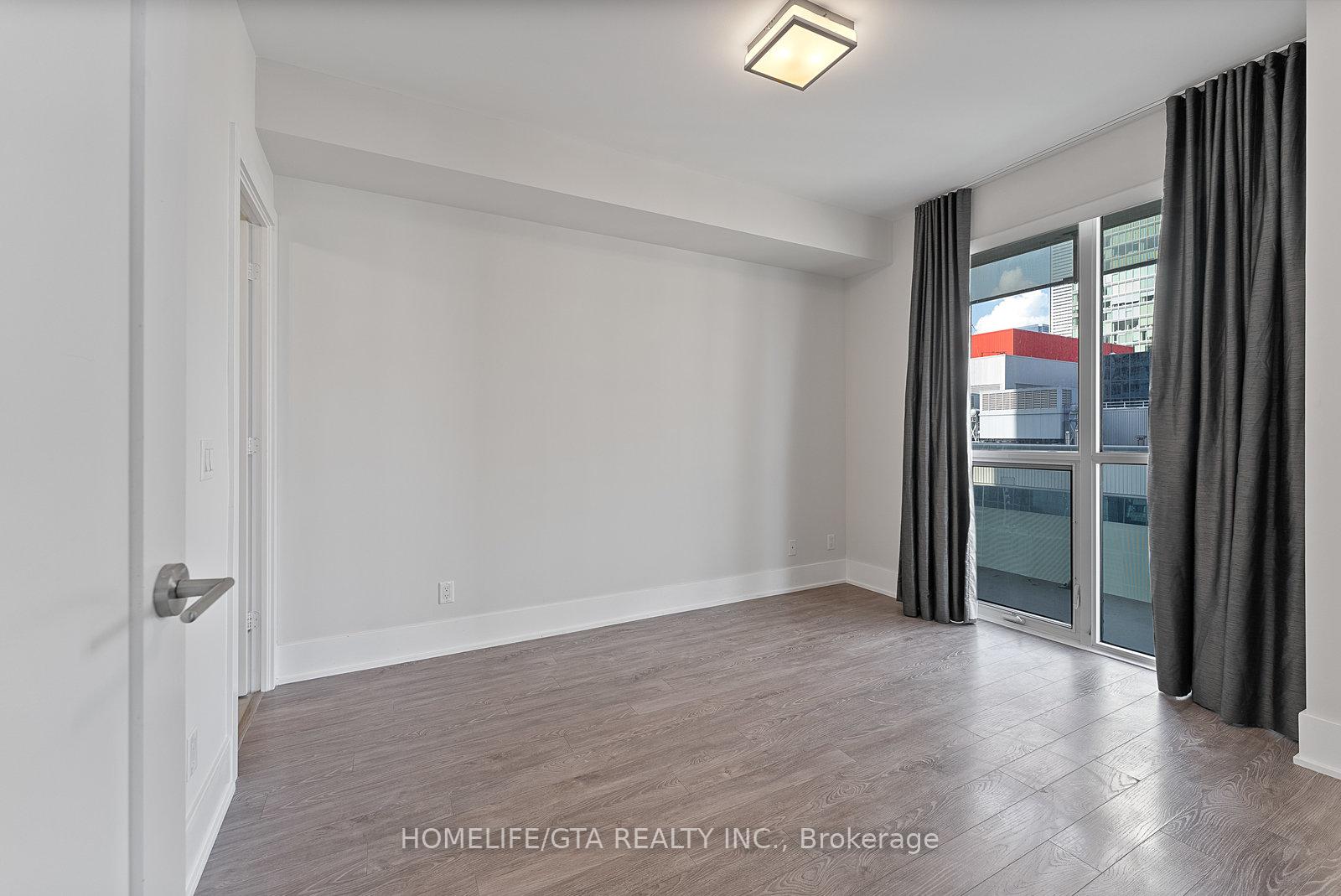 Photo 12 of Unit 1811, 300 Front Street, Toronto, Waterfront Communities — HOMEH