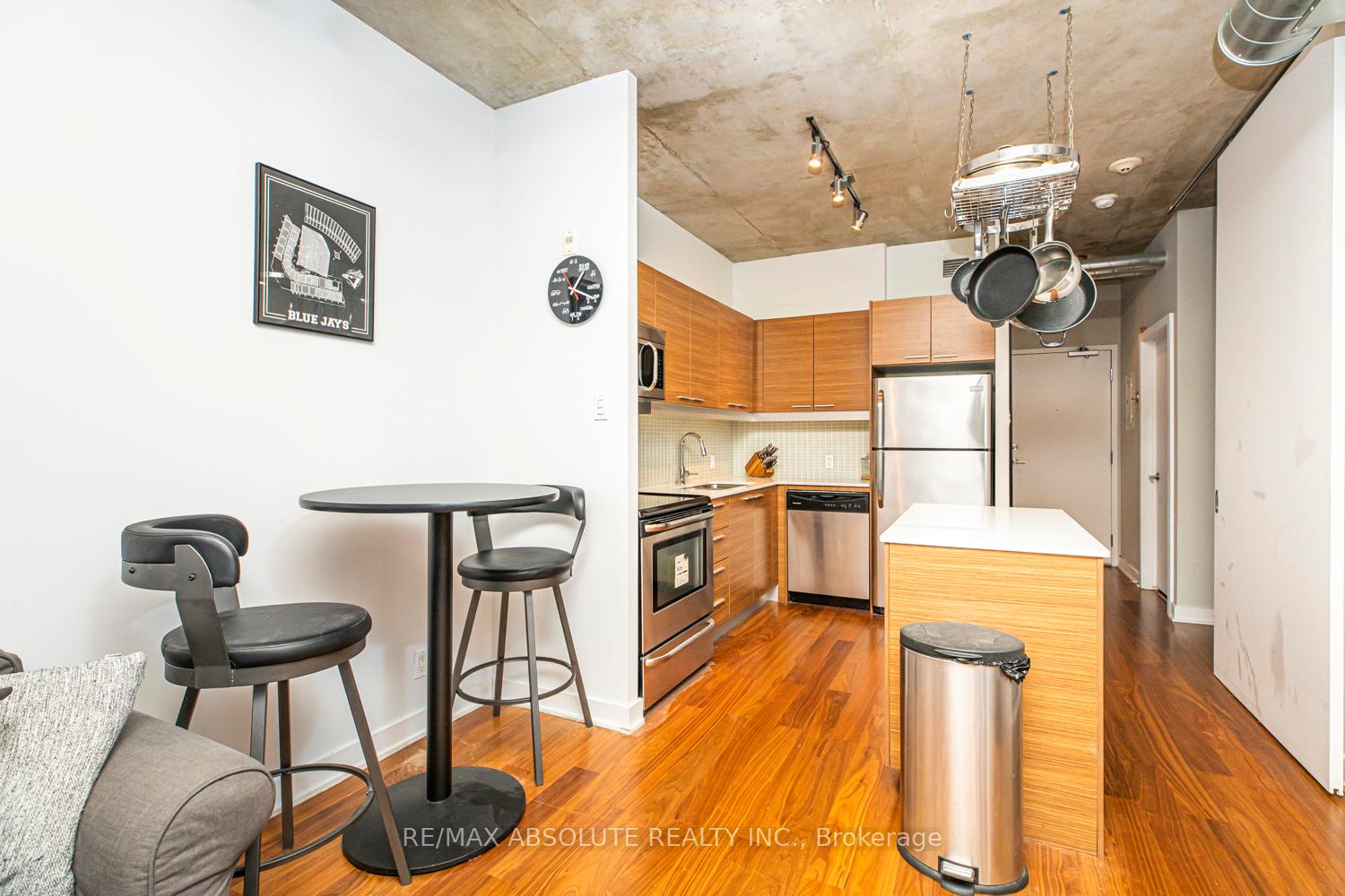 Photo 6 of Unit 422, 349 Mcleod Street, Ottawa, Ottawa Centre — HOMEH