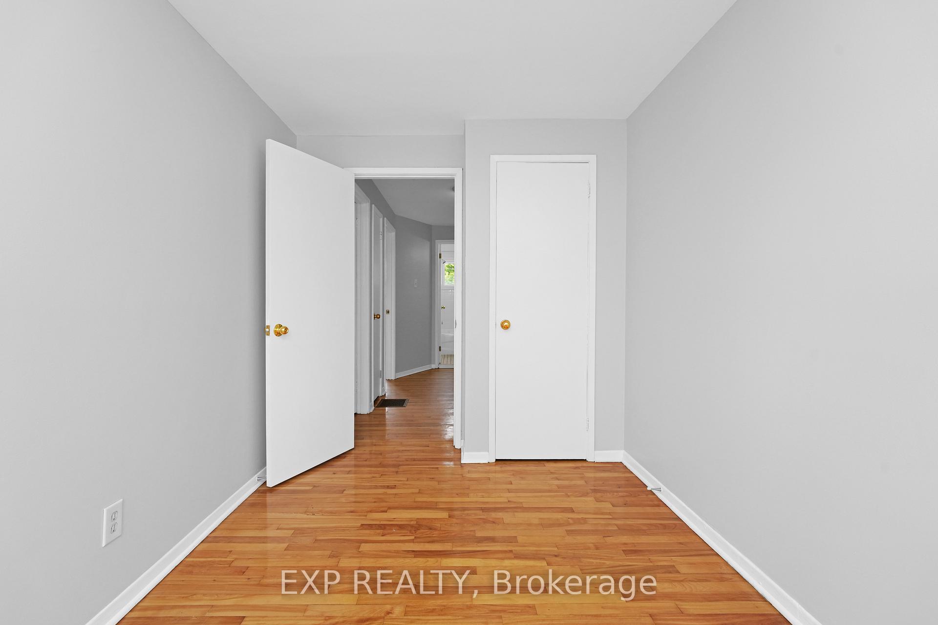 Photo 12 of 1313A Coldrey Avenue, Ottawa, Carlington — HOMEH