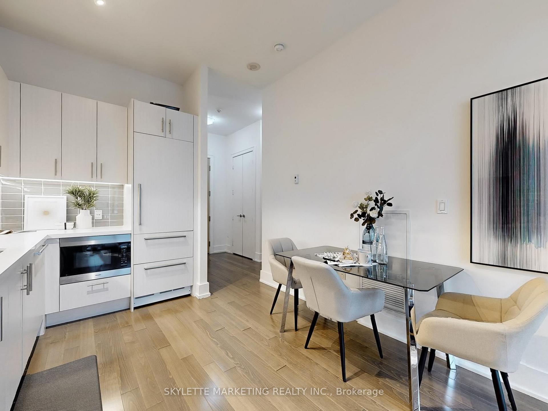 Photo 4 of Unit 1113, 39 Queens Quay E, Toronto, Waterfront Communities — HOMEH