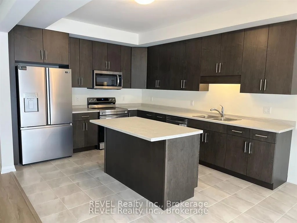 Photo 3 of Unit Upper, 84 Acacia Road, Pelham, Fonthill — HOMEH