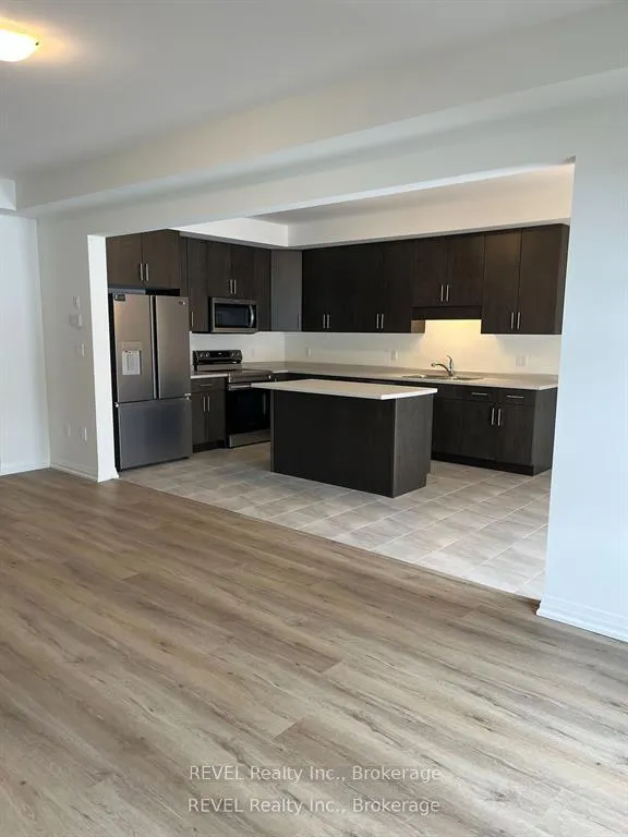 Photo 4 of Unit Upper, 84 Acacia Road, Pelham, Fonthill — HOMEH