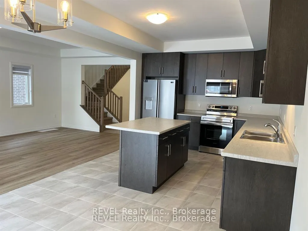 Photo 5 of Unit Upper, 84 Acacia Road, Pelham, Fonthill — HOMEH