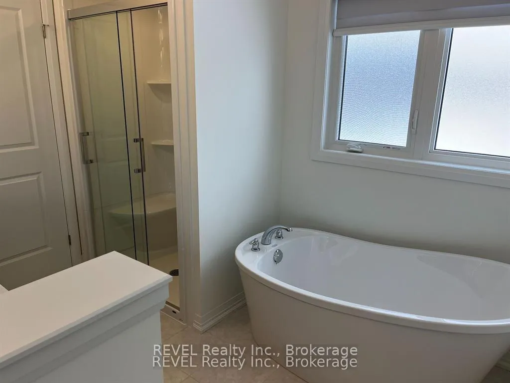 Photo 11 of Unit Upper, 84 Acacia Road, Pelham, Fonthill — HOMEH
