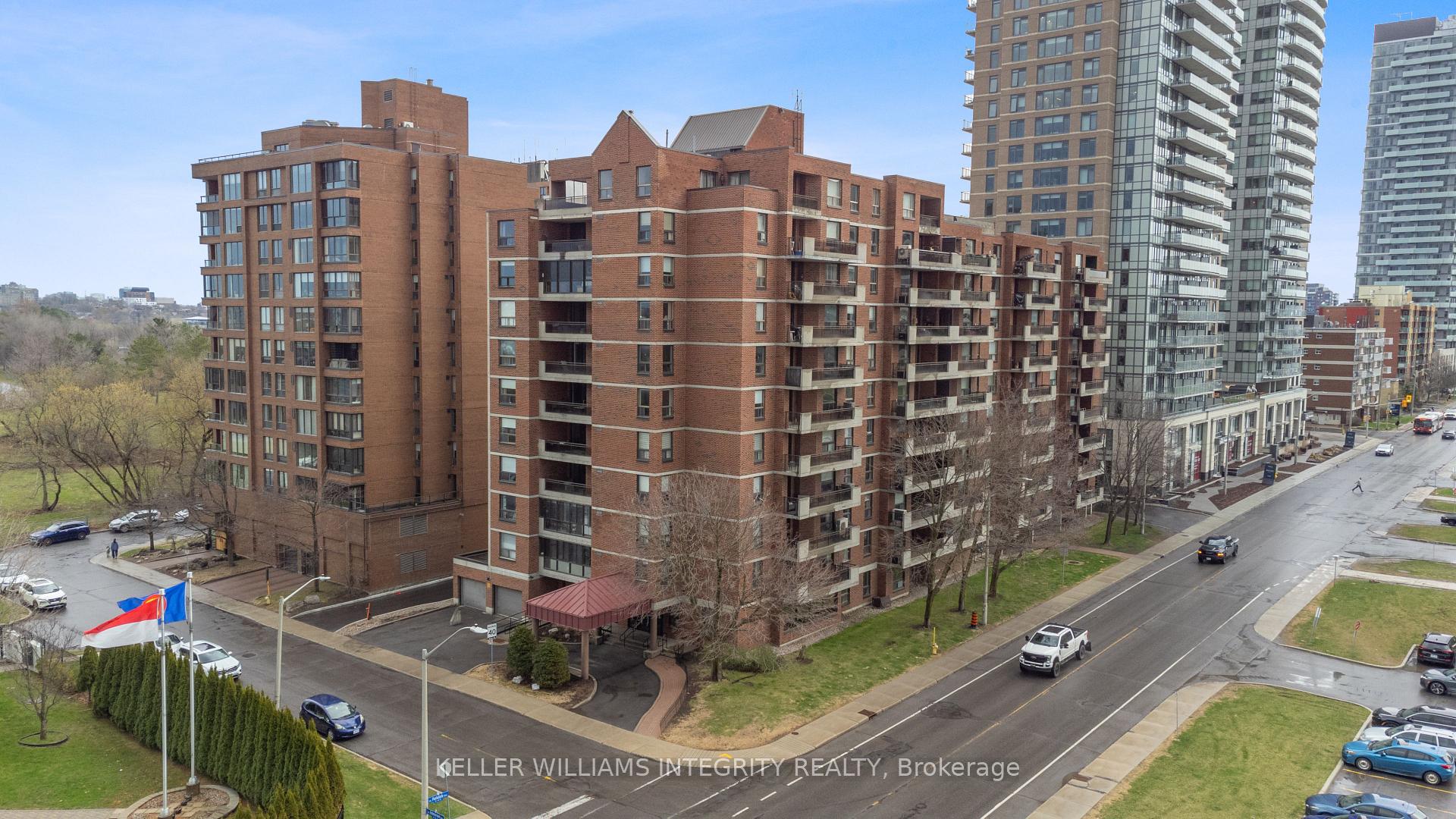 Front of Unit 603, 50 Emmerson Avenue