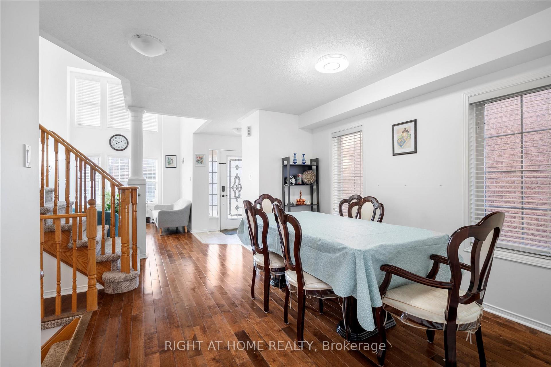 Photo 7 of 121 Mcsweeney Crescent, Ajax, Northwest Ajax — HOMEH