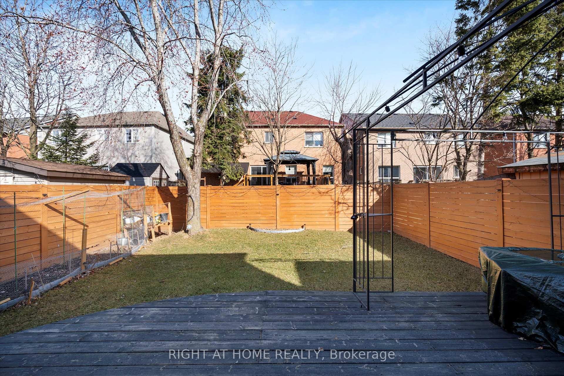 Photo 28 of 121 Mcsweeney Crescent, Ajax, Northwest Ajax — HOMEH