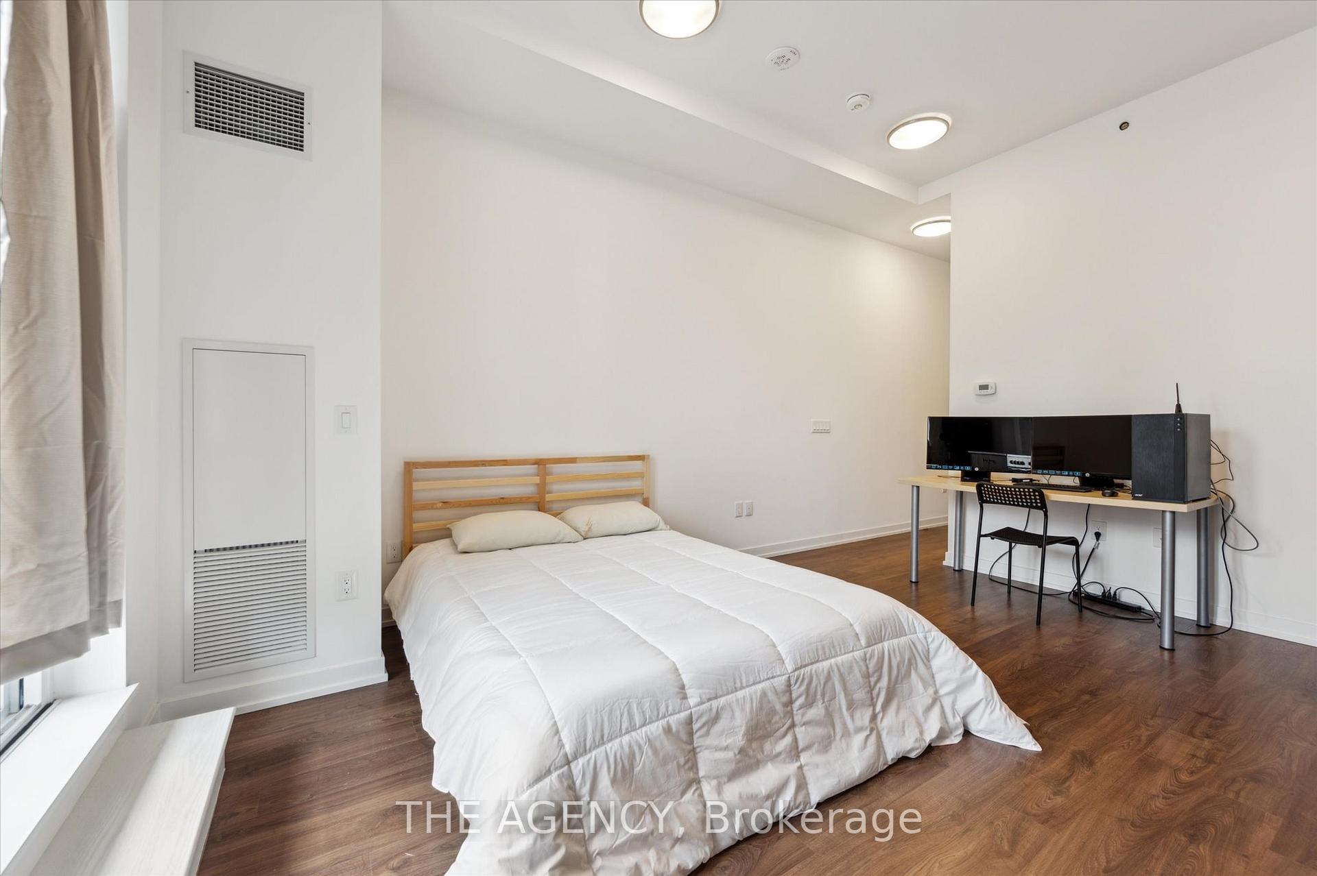Photo 9 of Unit 209, 5 Wellington Street S, Kitchener, Cherry Hill — HOMEH