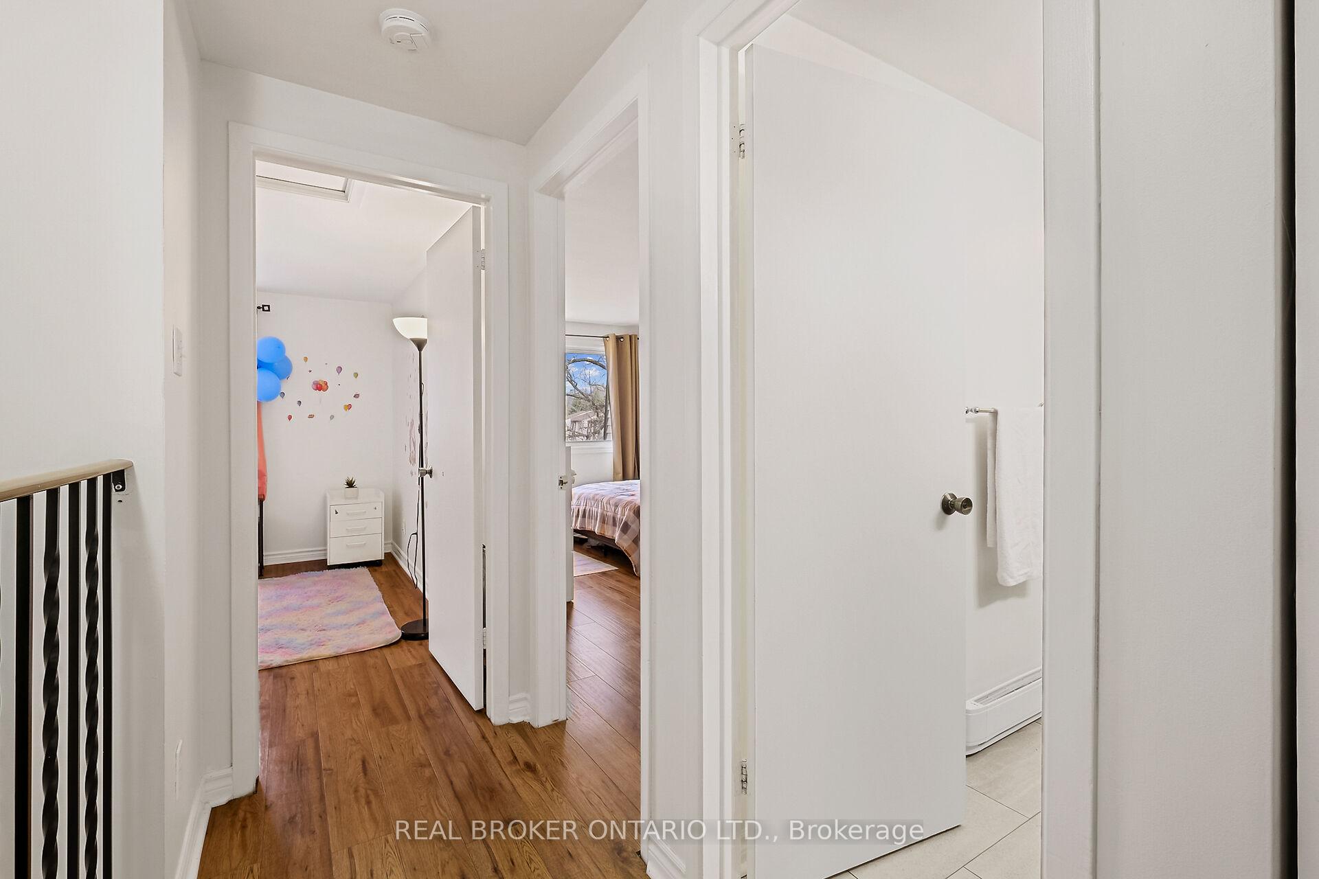Photo 11 of 61 Pixley Private, Ottawa, Riverview Park — HOMEH