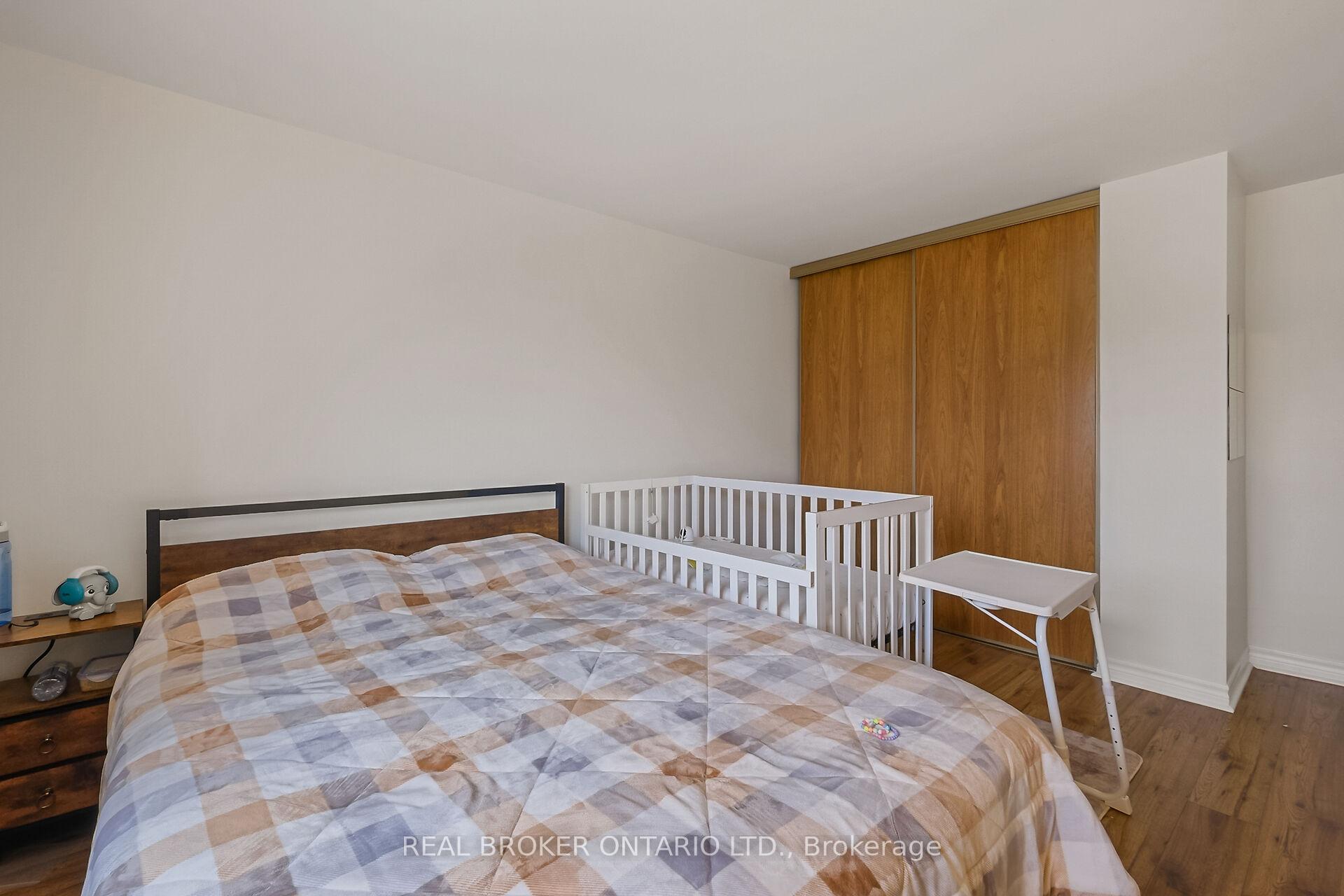 Photo 13 of 61 Pixley Private, Ottawa, Riverview Park — HOMEH