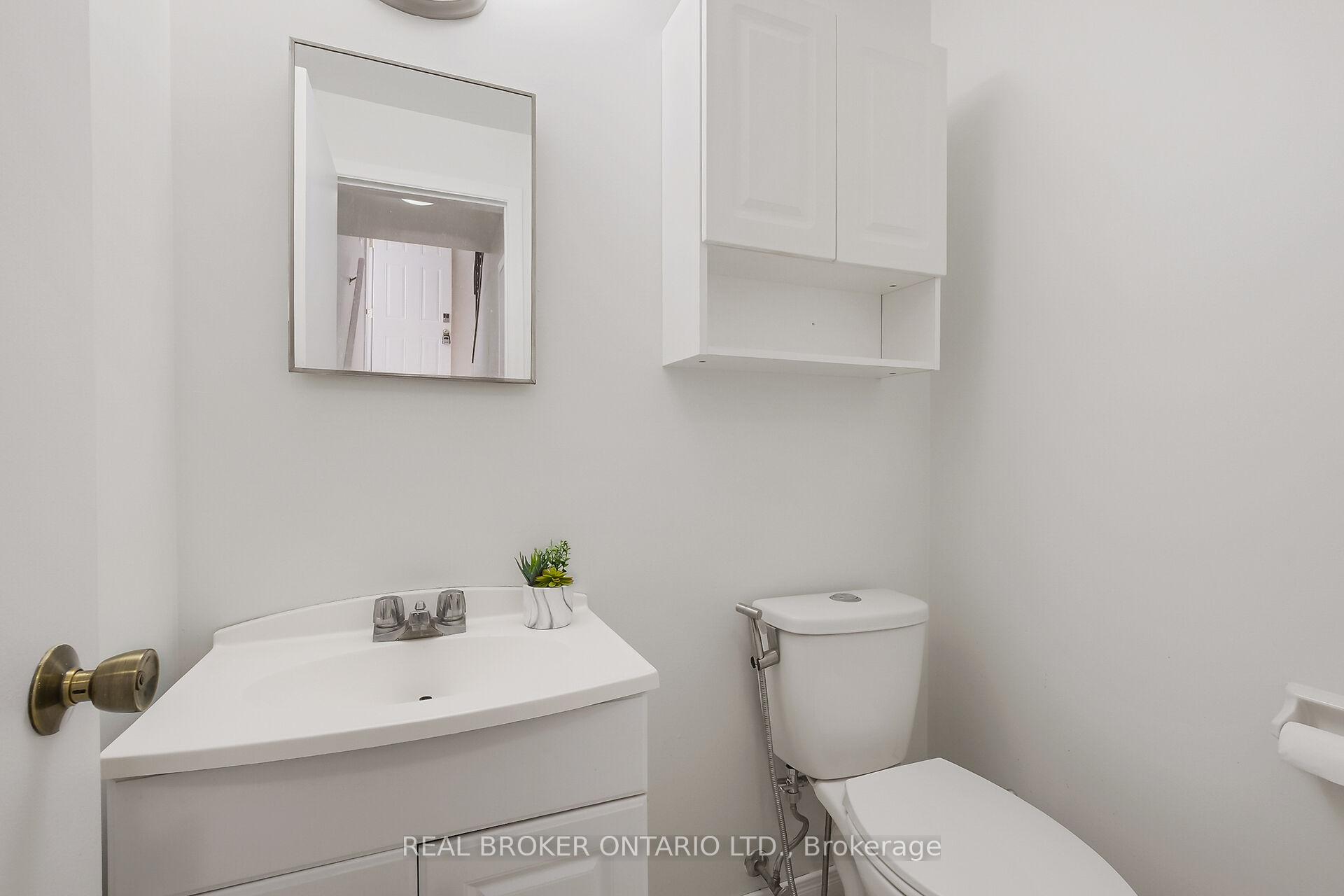 Photo 20 of 61 Pixley Private, Ottawa, Riverview Park — HOMEH