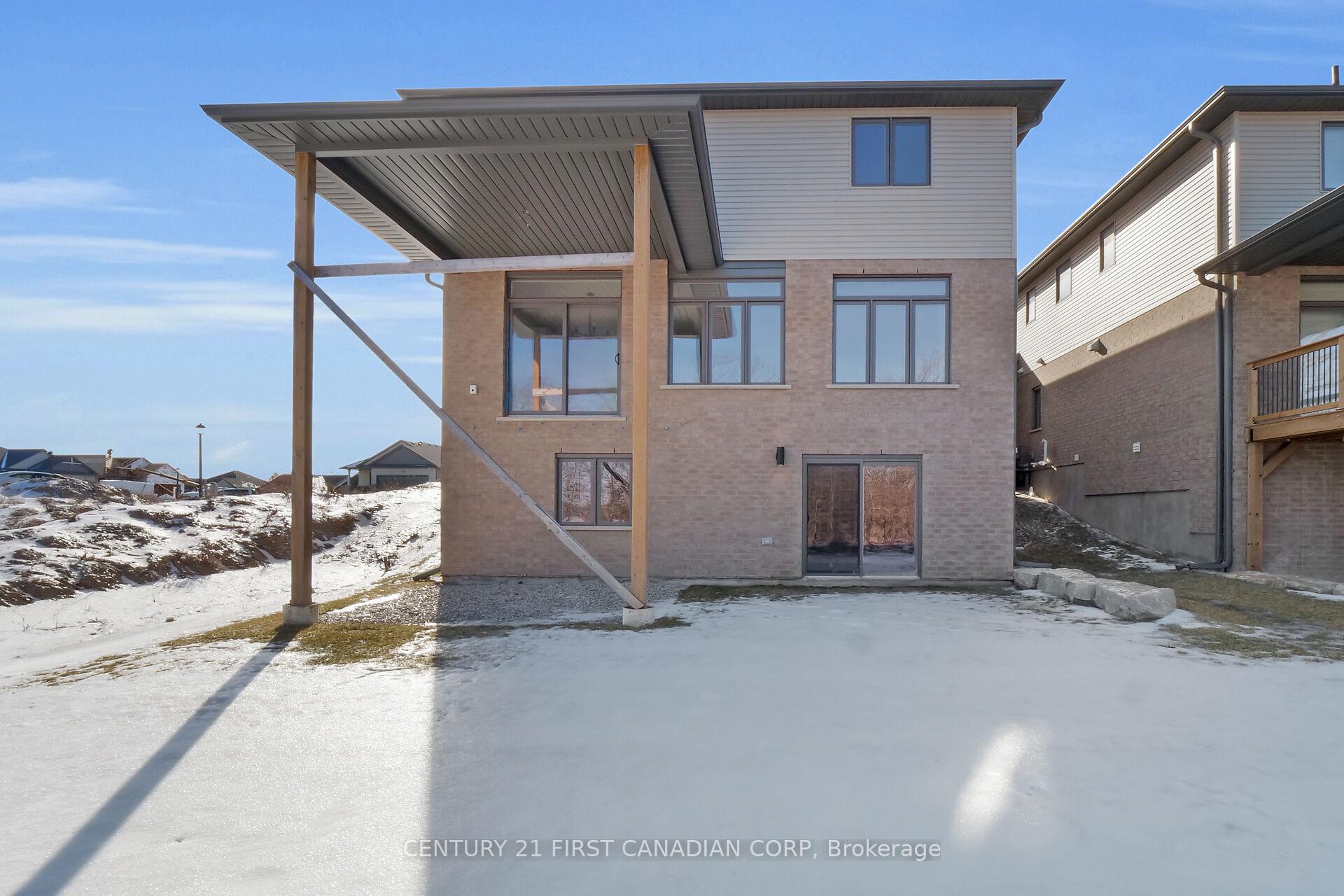 Photo 33 of Unit 21, 35 Old Course Road, St. Thomas — HOMEH