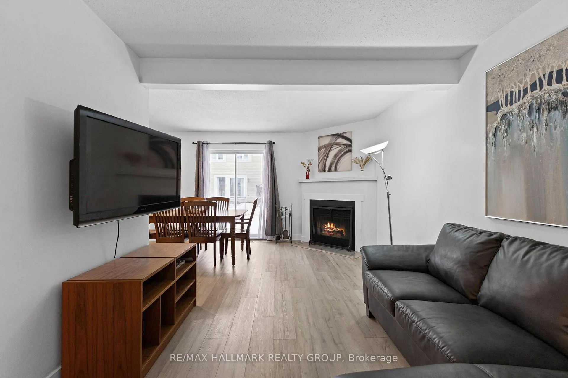 Photo 3 of 463 Canotia Place, Ottawa, Fallingbrook/Pineridge — HOMEH