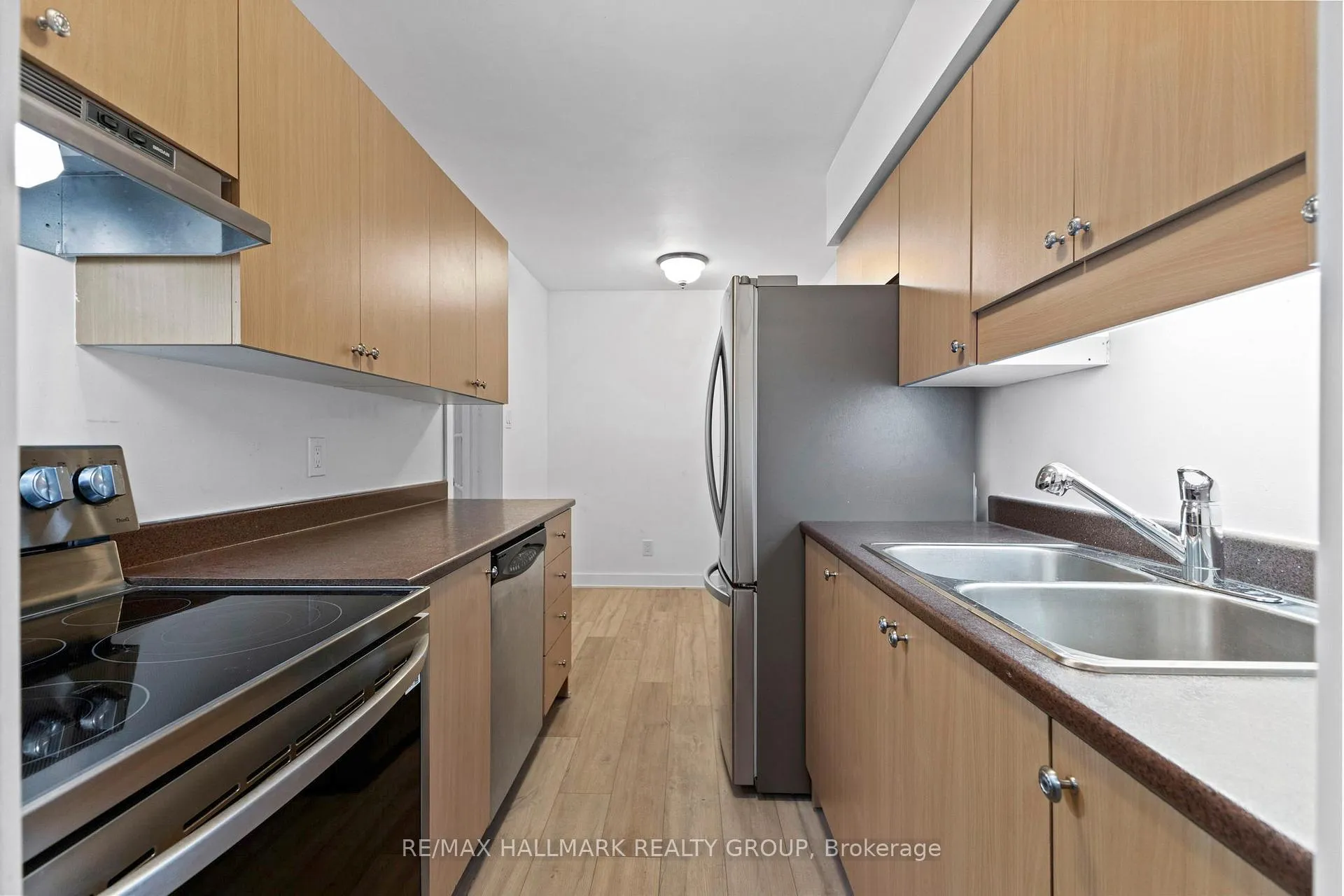 Photo 13 of 463 Canotia Place, Ottawa, Fallingbrook/Pineridge — HOMEH