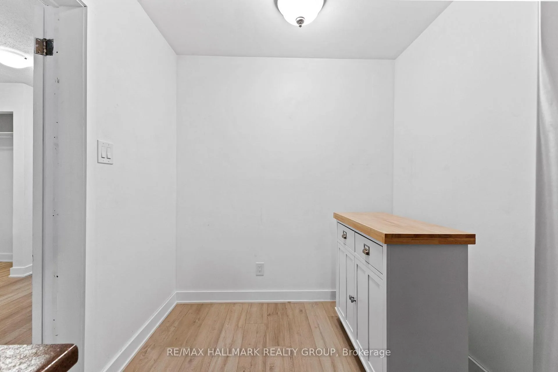 Photo 16 of 463 Canotia Place, Ottawa, Fallingbrook/Pineridge — HOMEH