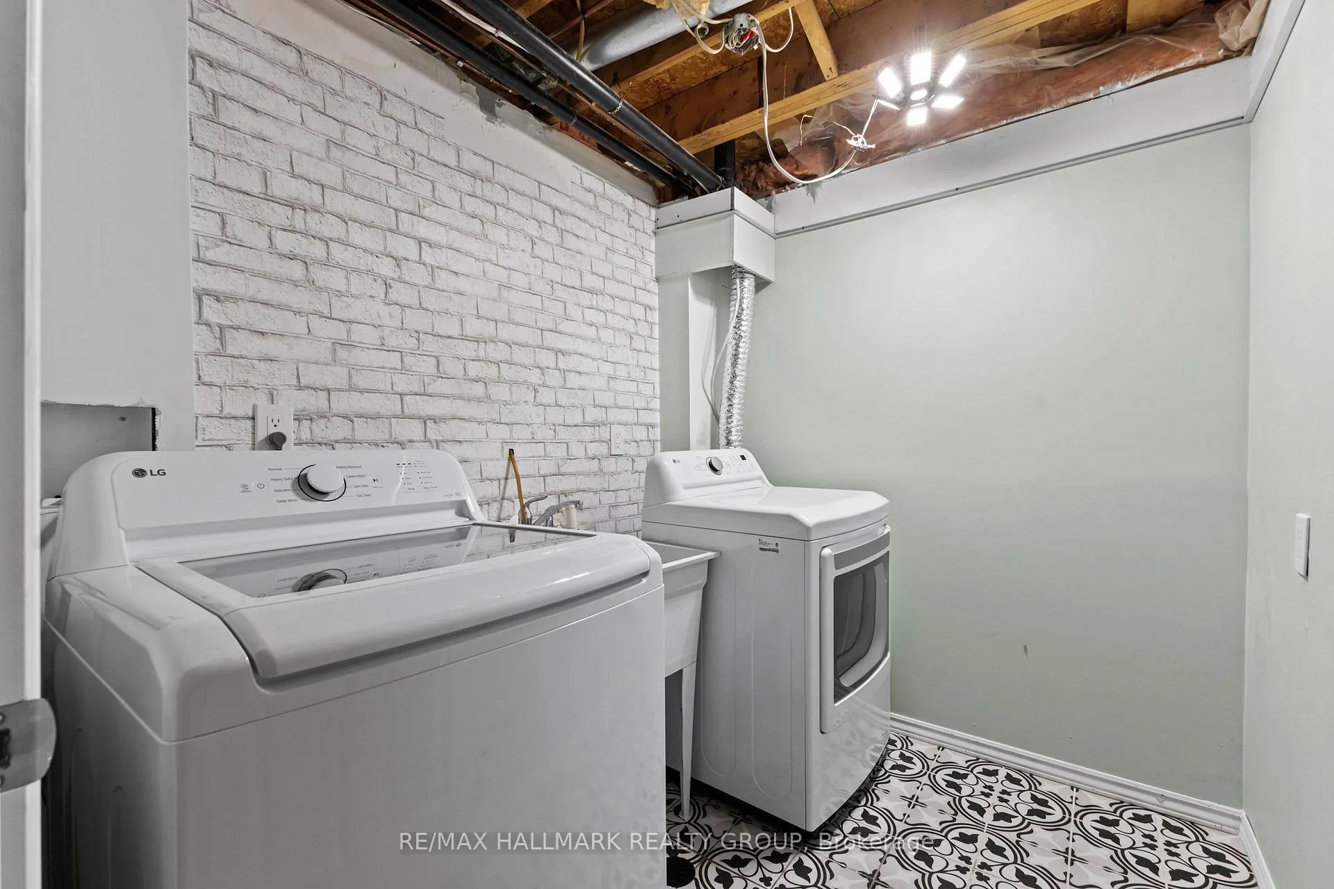 Photo 30 of 463 Canotia Place, Ottawa, Fallingbrook/Pineridge — HOMEH
