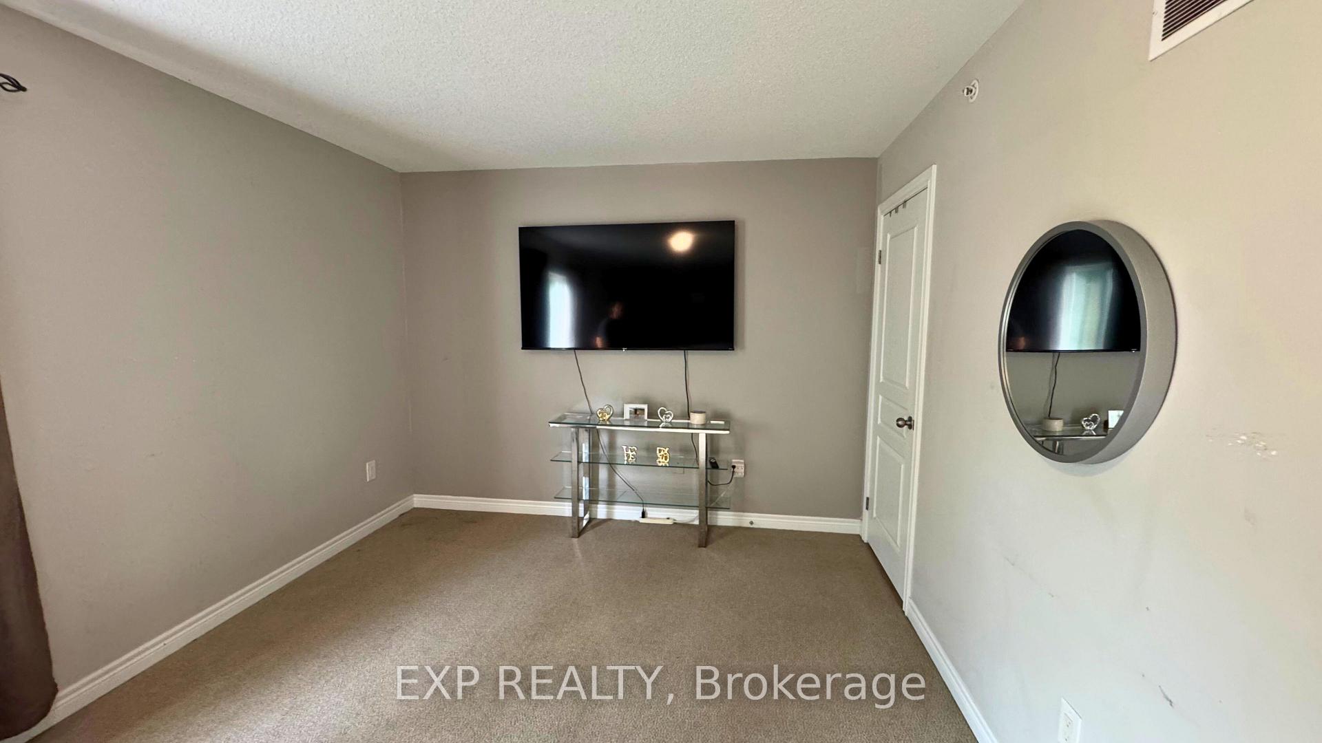 Photo 9 of Unit 14, 60 Canterbury Drive, St. Catharines, Oakdale — HOMEH