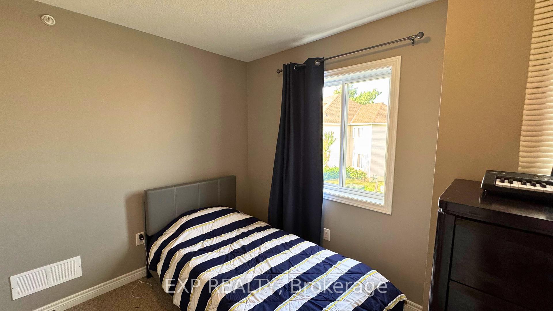Photo 16 of Unit 14, 60 Canterbury Drive, St. Catharines, Oakdale — HOMEH