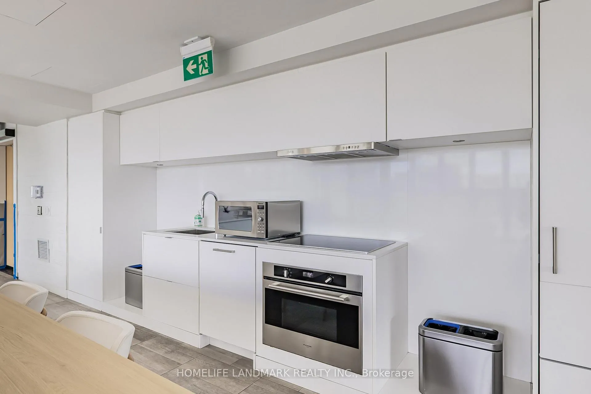 Photo 32 of Unit 918, 5 Soudan Avenue, Toronto, Mount Pleasant West — HOMEH