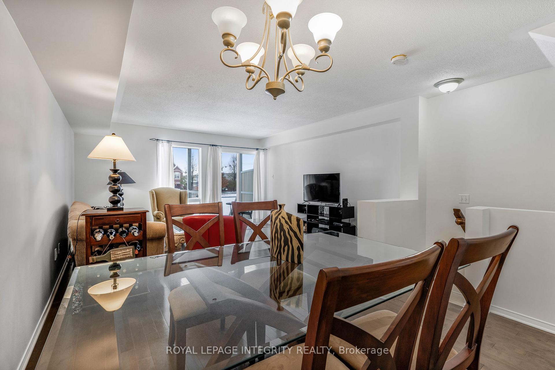 Photo 10 of 2328 Bois Vert Place, Ottawa, Avalon East — HOMEH