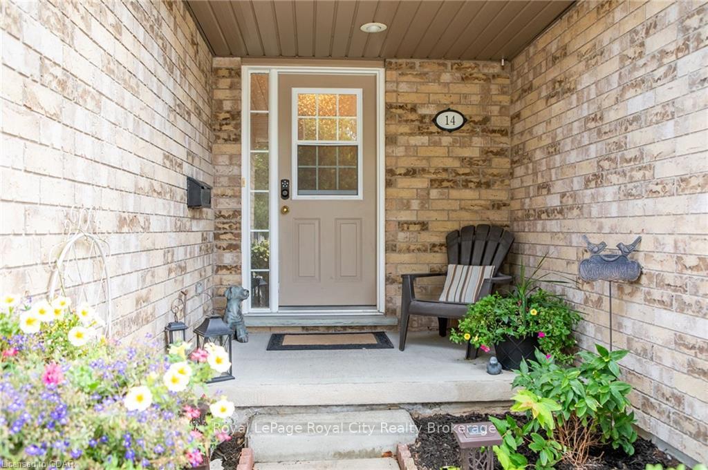 Photo 2 of Unit 14, 31 Schroder Crescent, Guelph, Grange Road — HOMEH